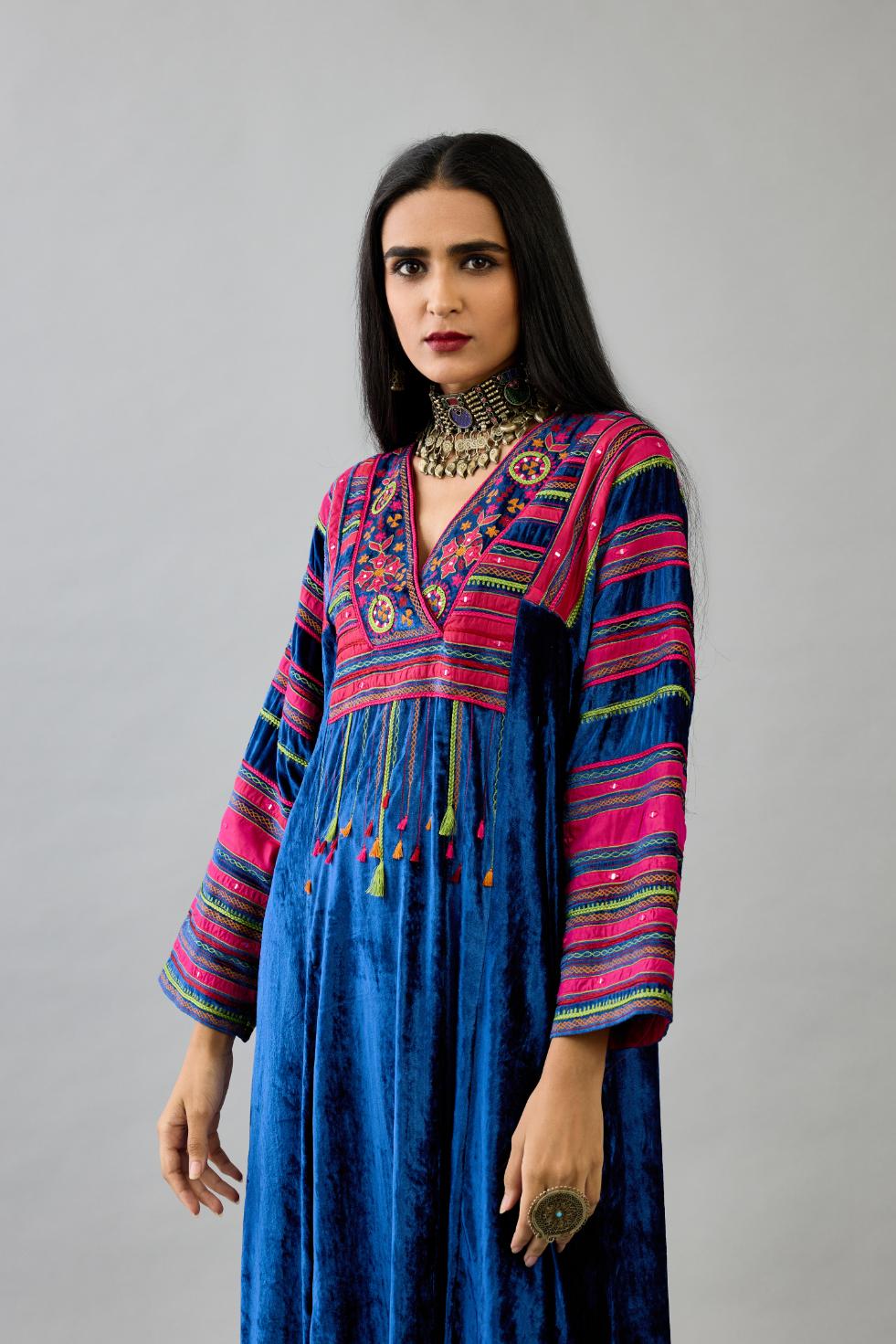 Blue Silk velvet easy fit long kaftan detailed with patch, silk thread, mirror & sequins work.