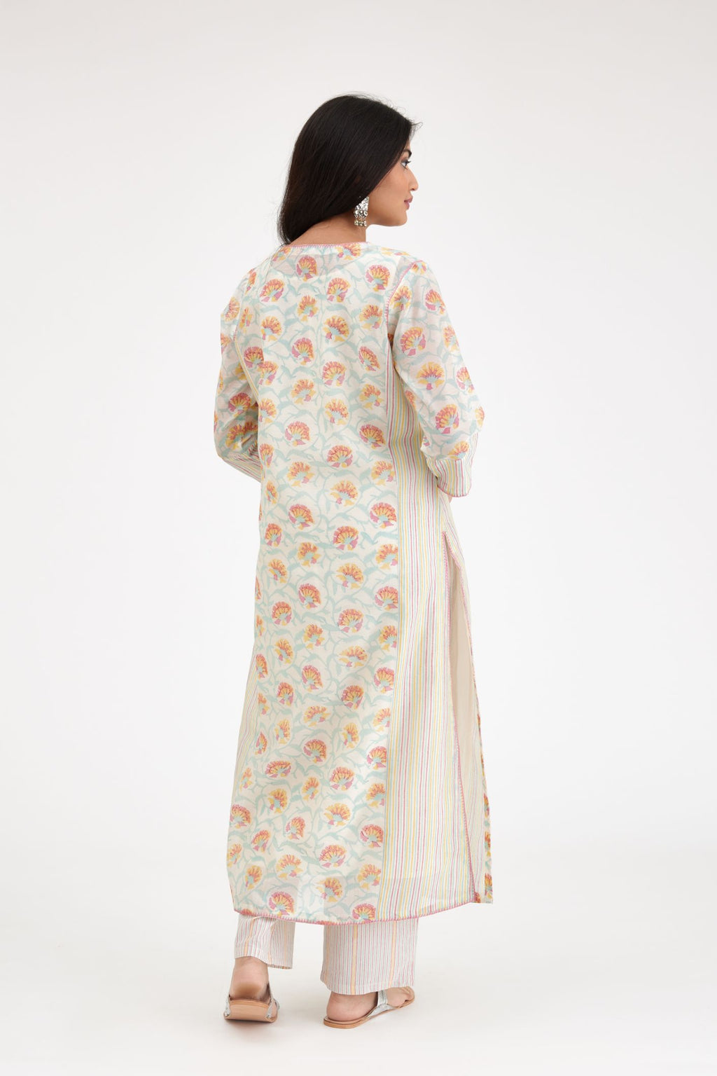 Pink and blue straight kurta with hand block print, front placket neckline & side slits.