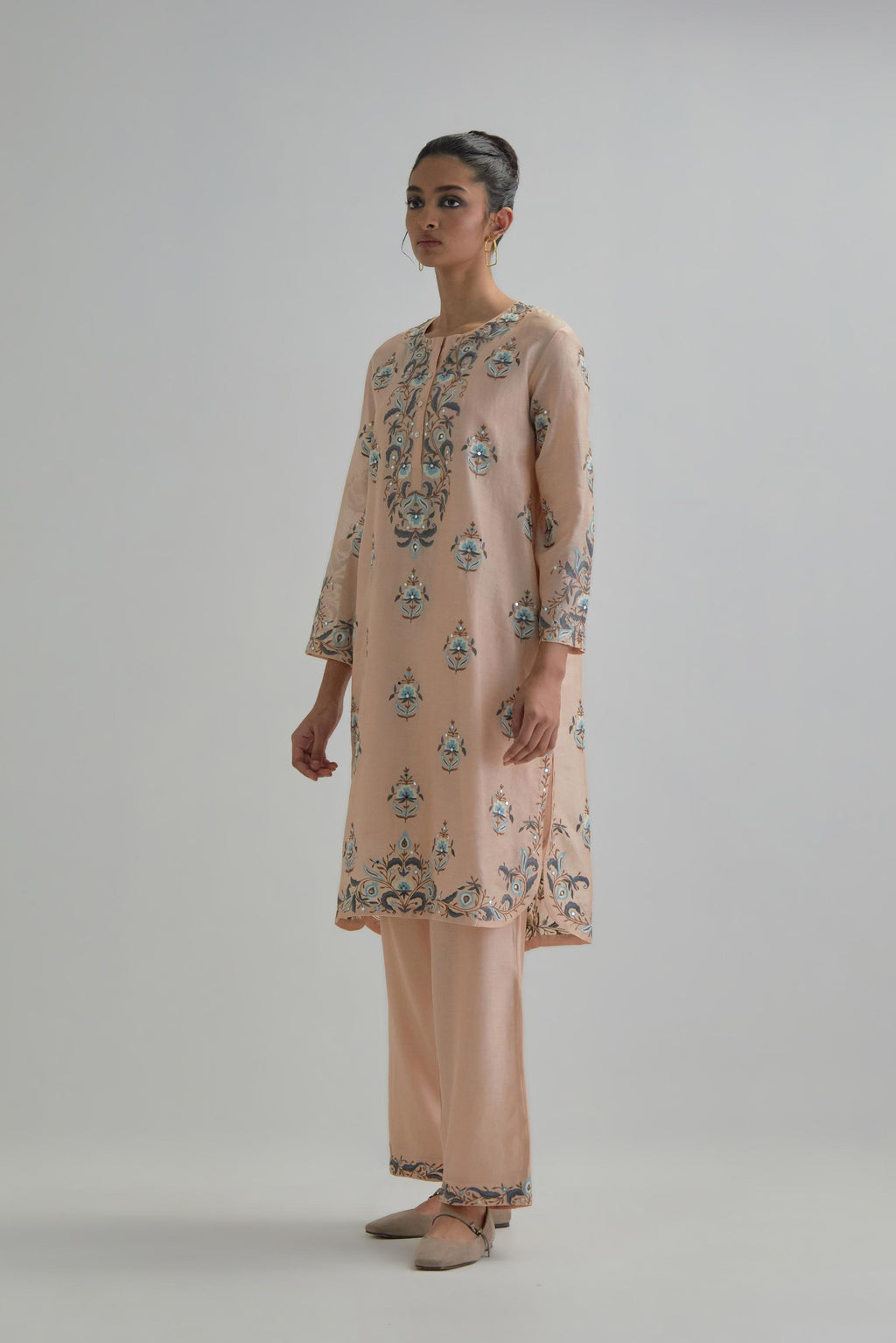 Pink silk Chanderi short kurta set with all-over floral boota embroidery, highlighted with silver sequins.