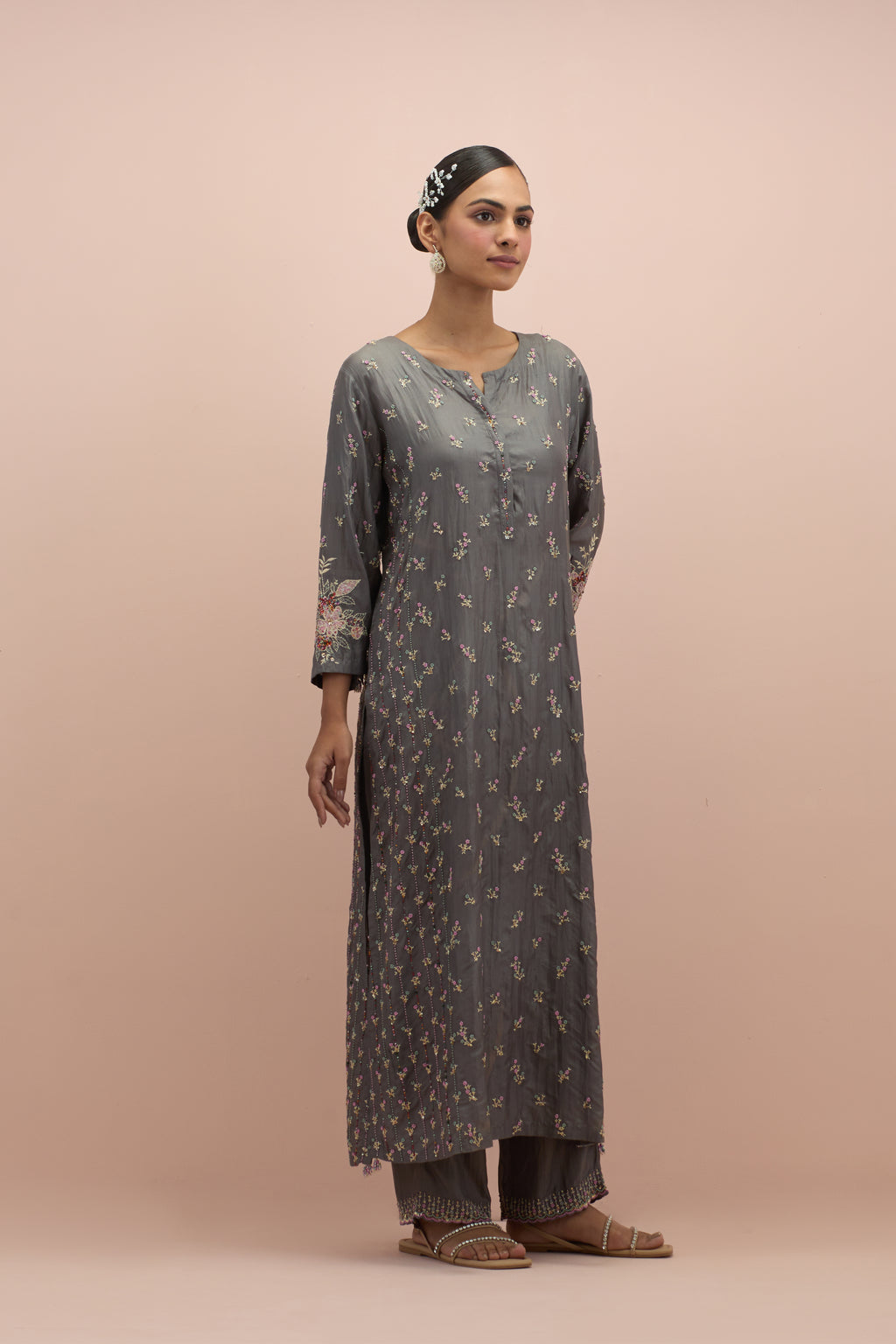 Iron grey straight kurta set with all-over delicate embroidered flowers, highlighted with sequins and multi-colored beads.