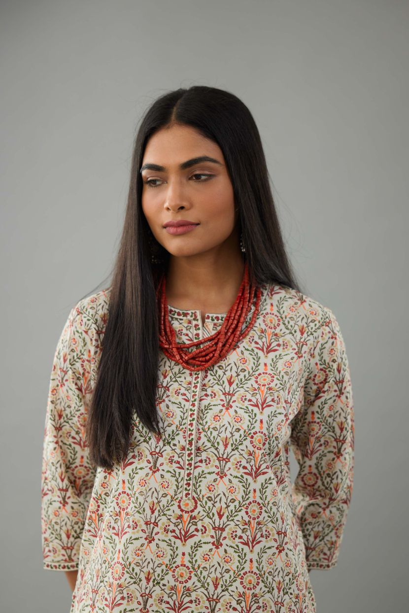 Red & green hand block printed cotton straight kurta with all-over multi colored jaal print.