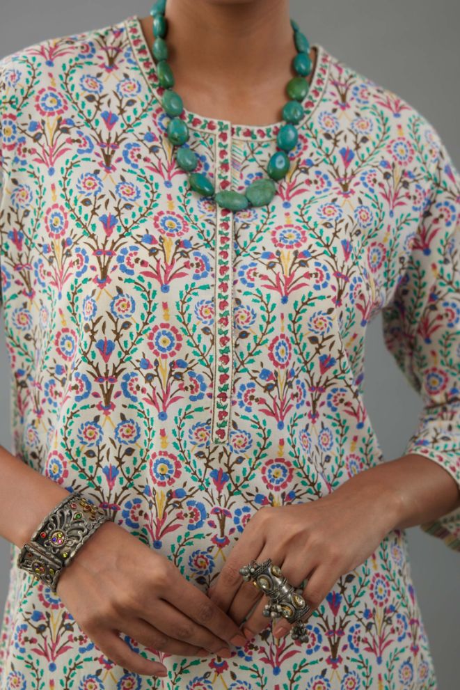 Blue & pink hand block printed cotton straight kurta with all-over multi colored jaal print.