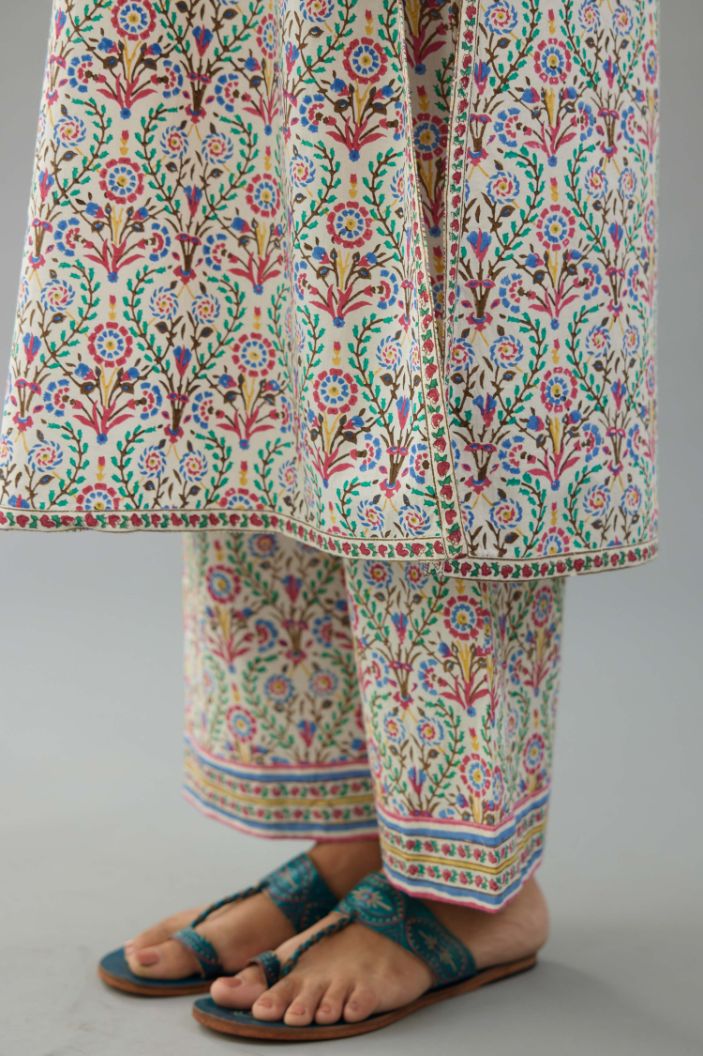 Blue & pink hand block printed cotton straight kurta with all-over multi colored jaal print.