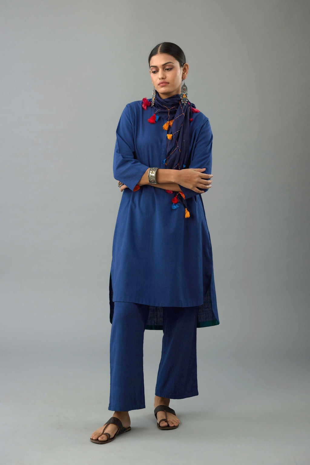 Blue Handloom Cotton kurta set with collar neckline and 3/4 sleeves.