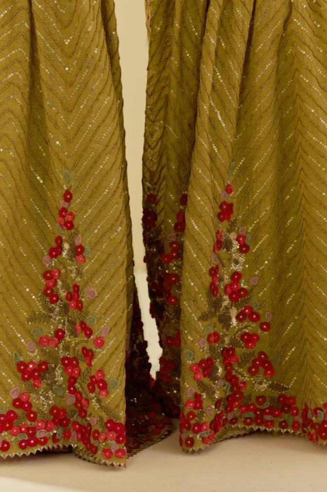 Yellow tissue chanderi farshi with delicate hand cut silk flower embroidery, highlighted with gold sequins and beads.