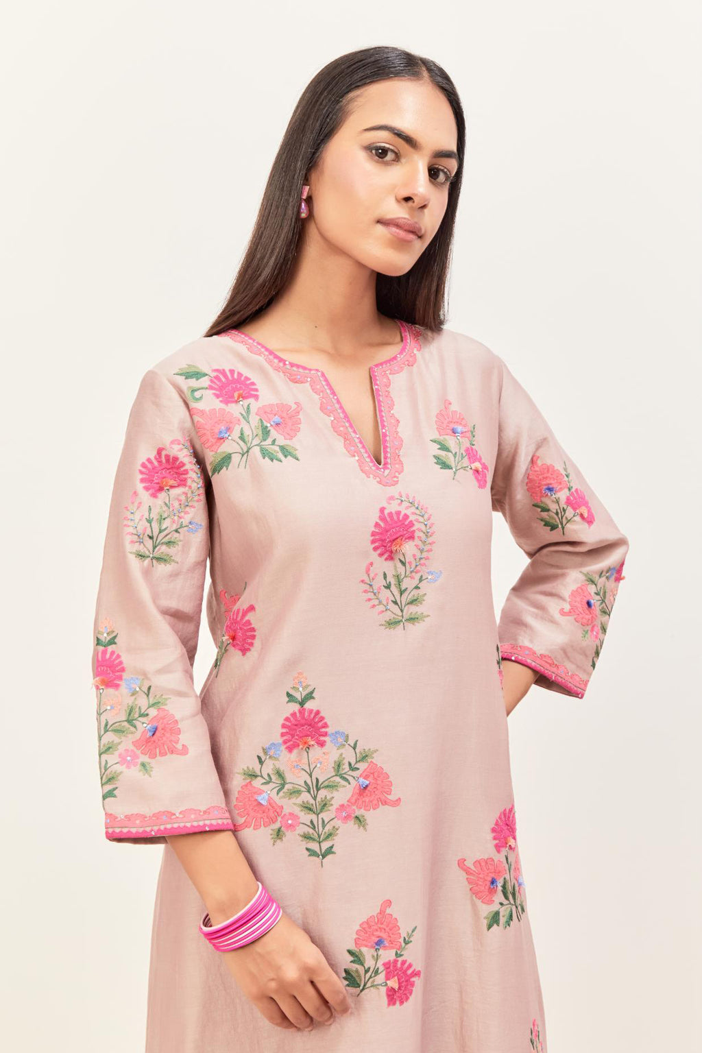 Lilac silk chanderi straight kurta set with all-randomly placed appliqued assorted bootas, highlighted with aari threadwork & sequins.