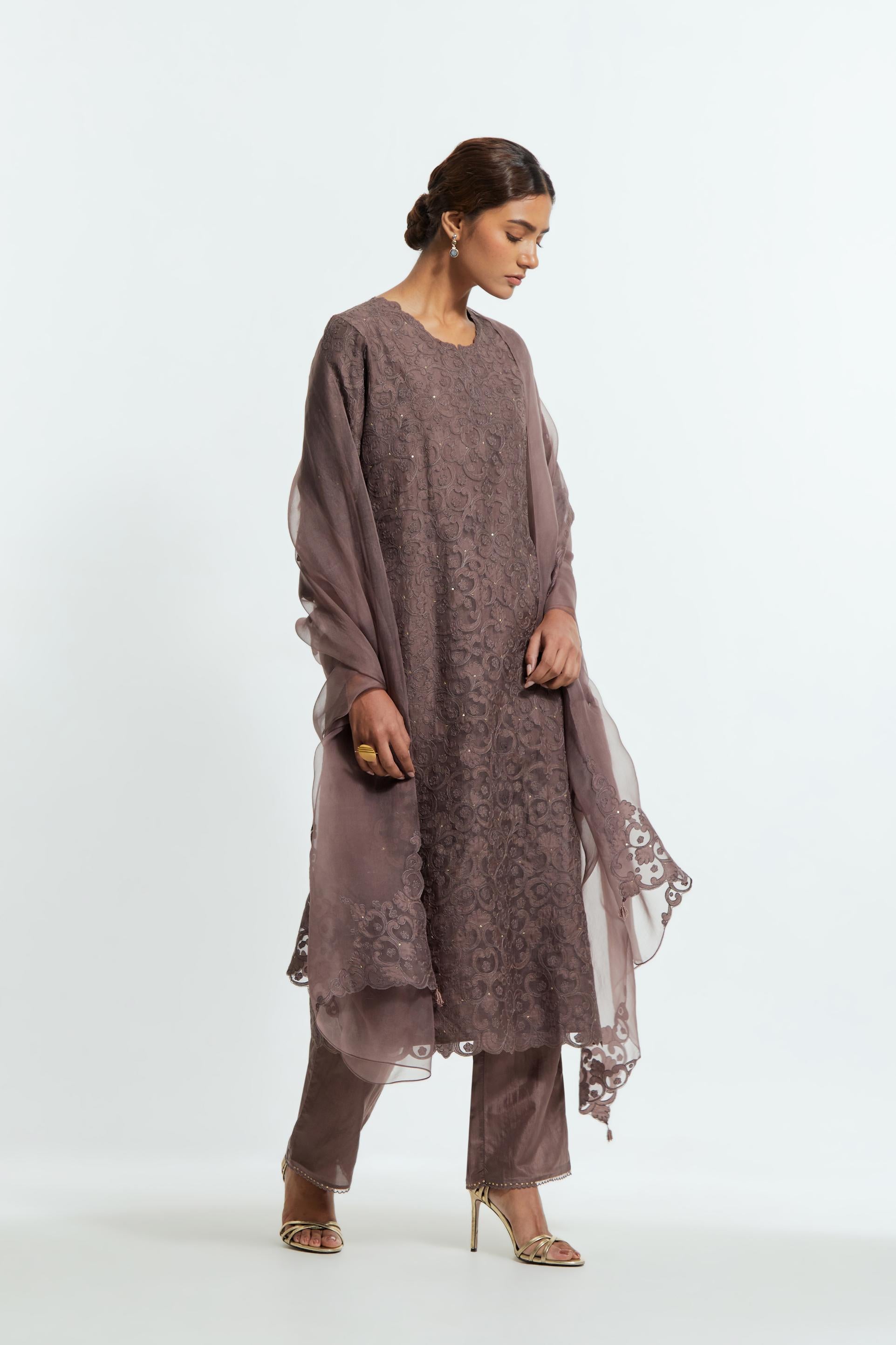 Grey silk organza dupatta featuring silk appliqué embroidery, delicately highlighted with subtle sequins.