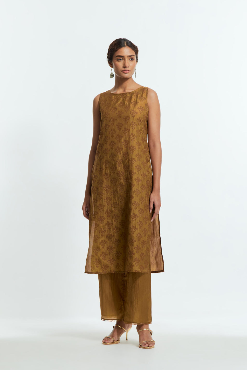 Olive Sheer overlay set in silk organza with a shirt collar, highlighted with all-over silk appliqué trellis jaal.