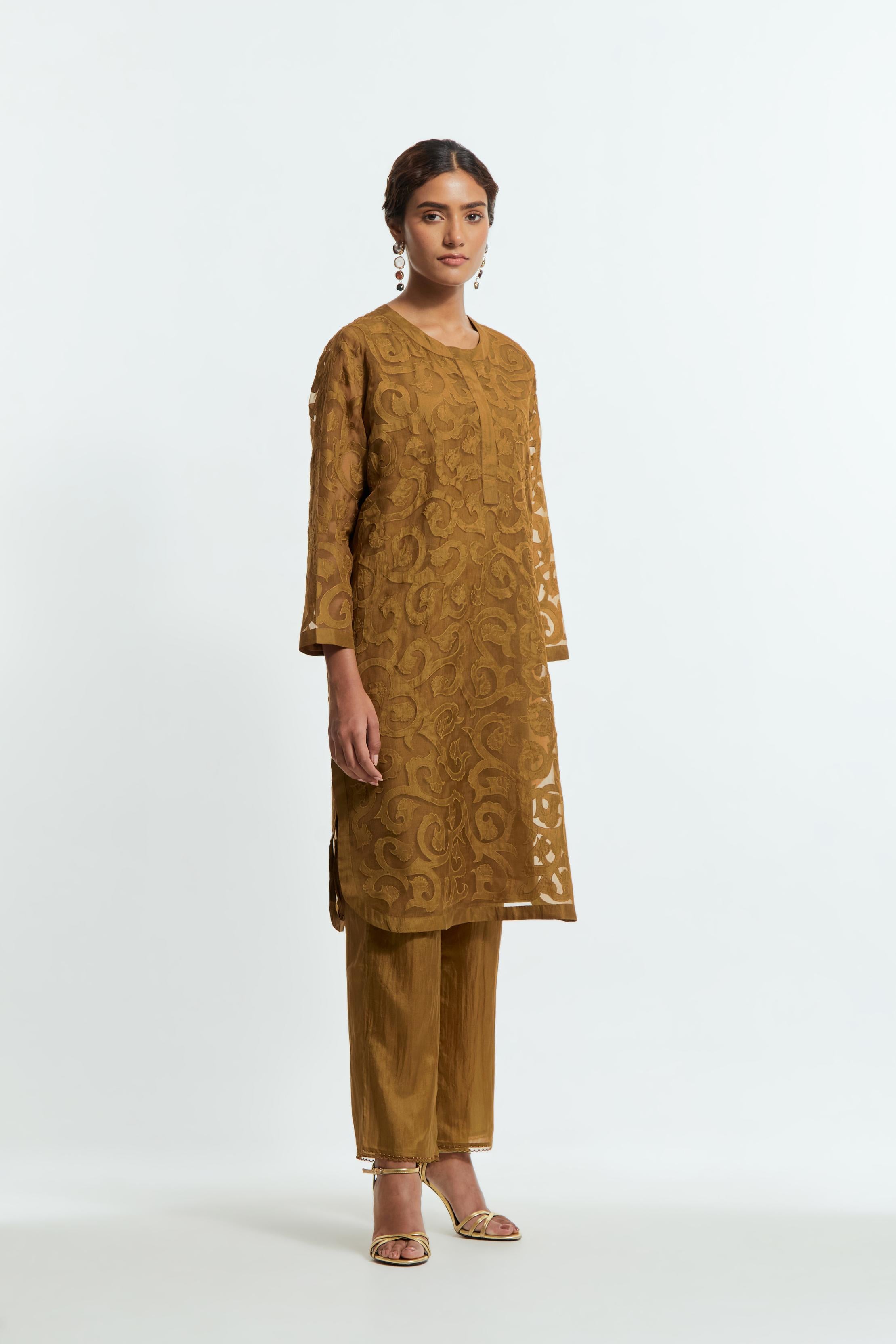 Olive silk organza easy-fit short kurta set adorned with an all-over silk appliqué trellis jaal, delicately highlighted with aari thread embroidery.