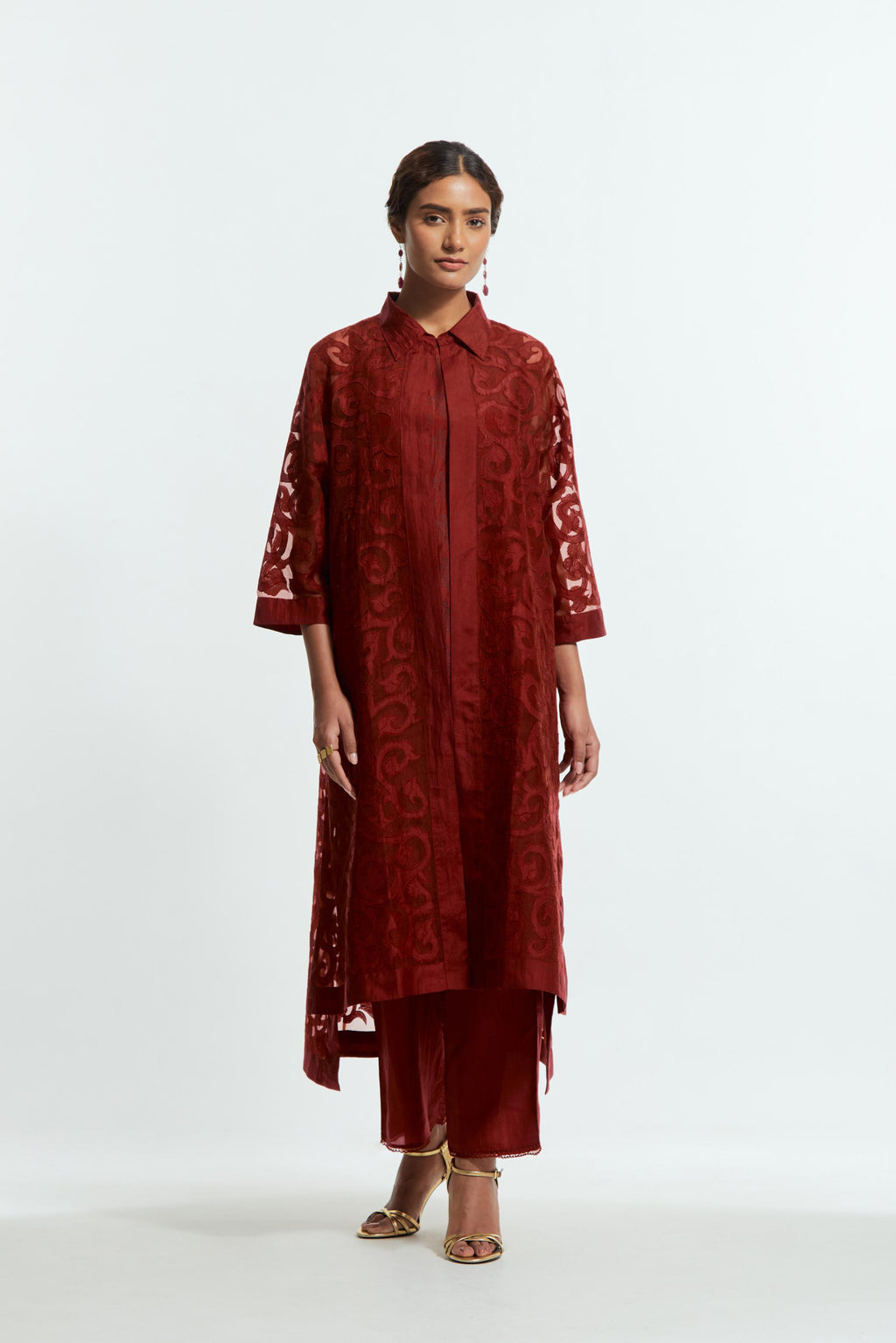 Red Sheer overlay set in silk organza with a shirt collar, highlighted with all-over silk appliqué trellis jaal.