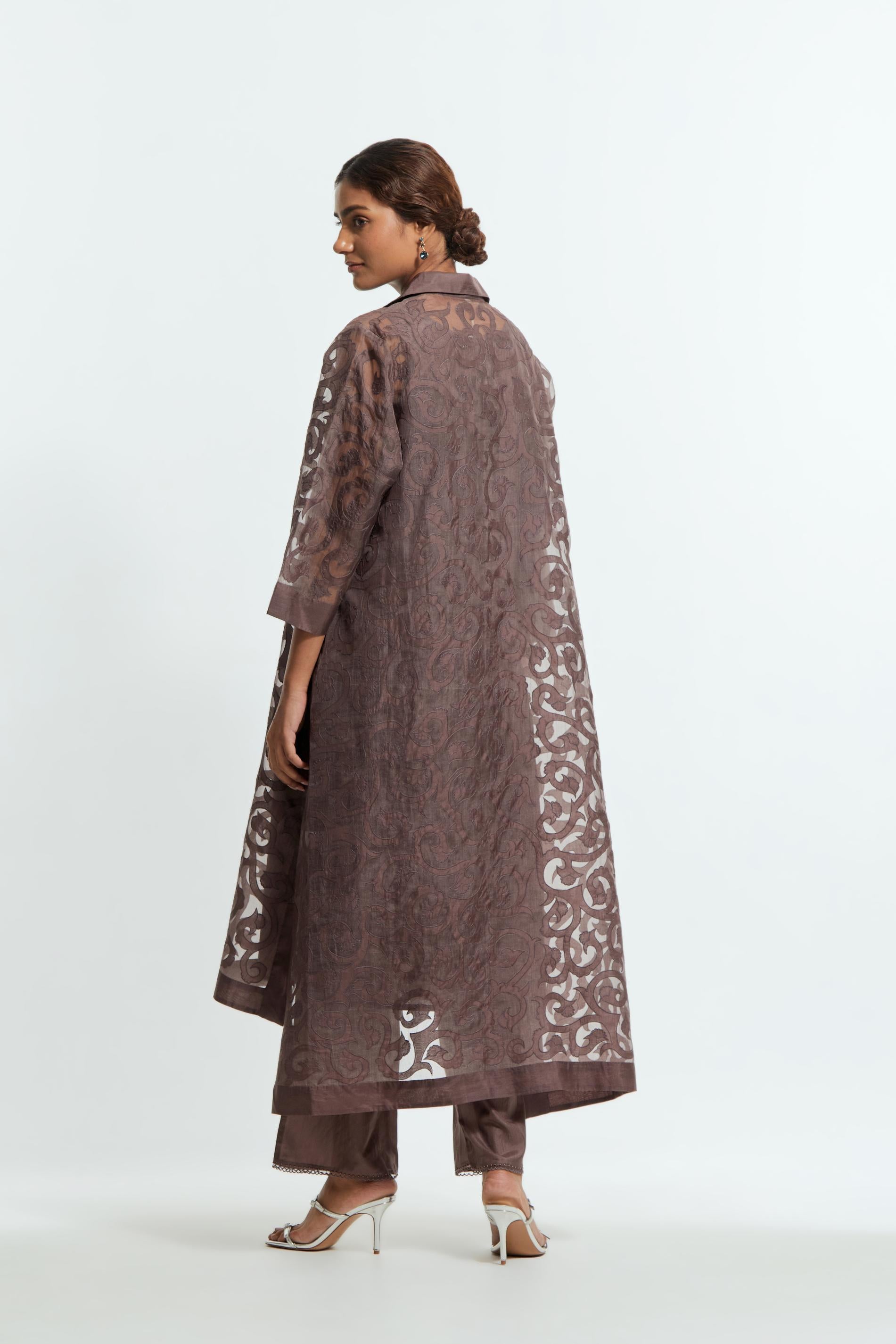 Grey Sheer overlay set in silk organza with a shirt collar, highlighted with all-over silk appliqué trellis jaal.