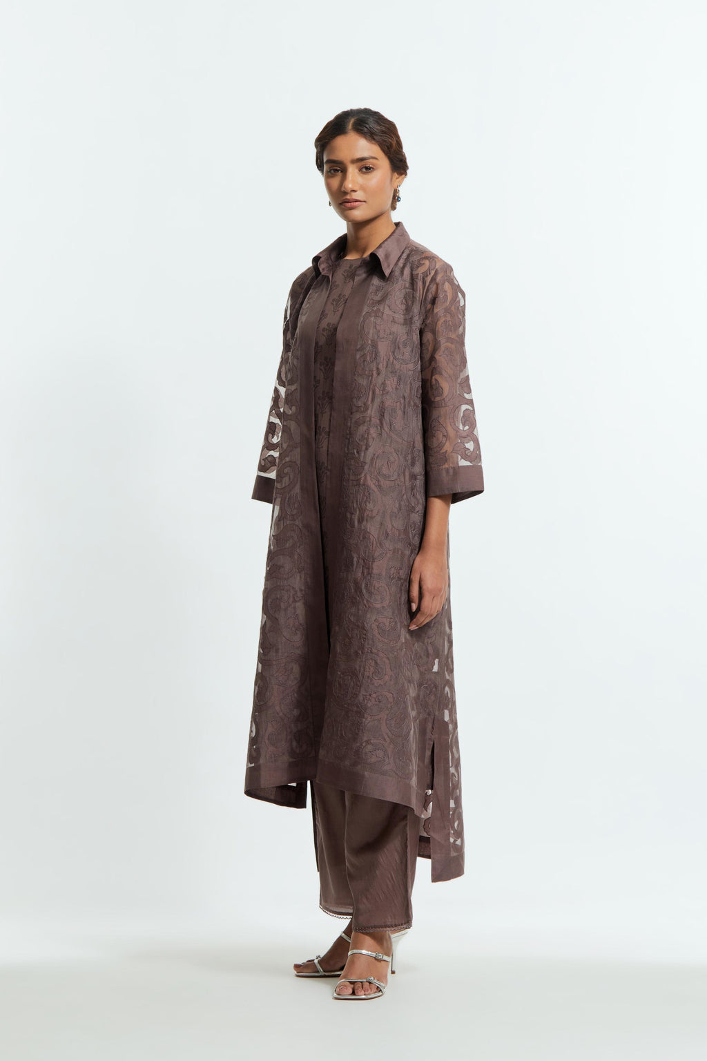 Grey Sheer overlay set in silk organza with a shirt collar, highlighted with all-over silk appliqué trellis jaal.