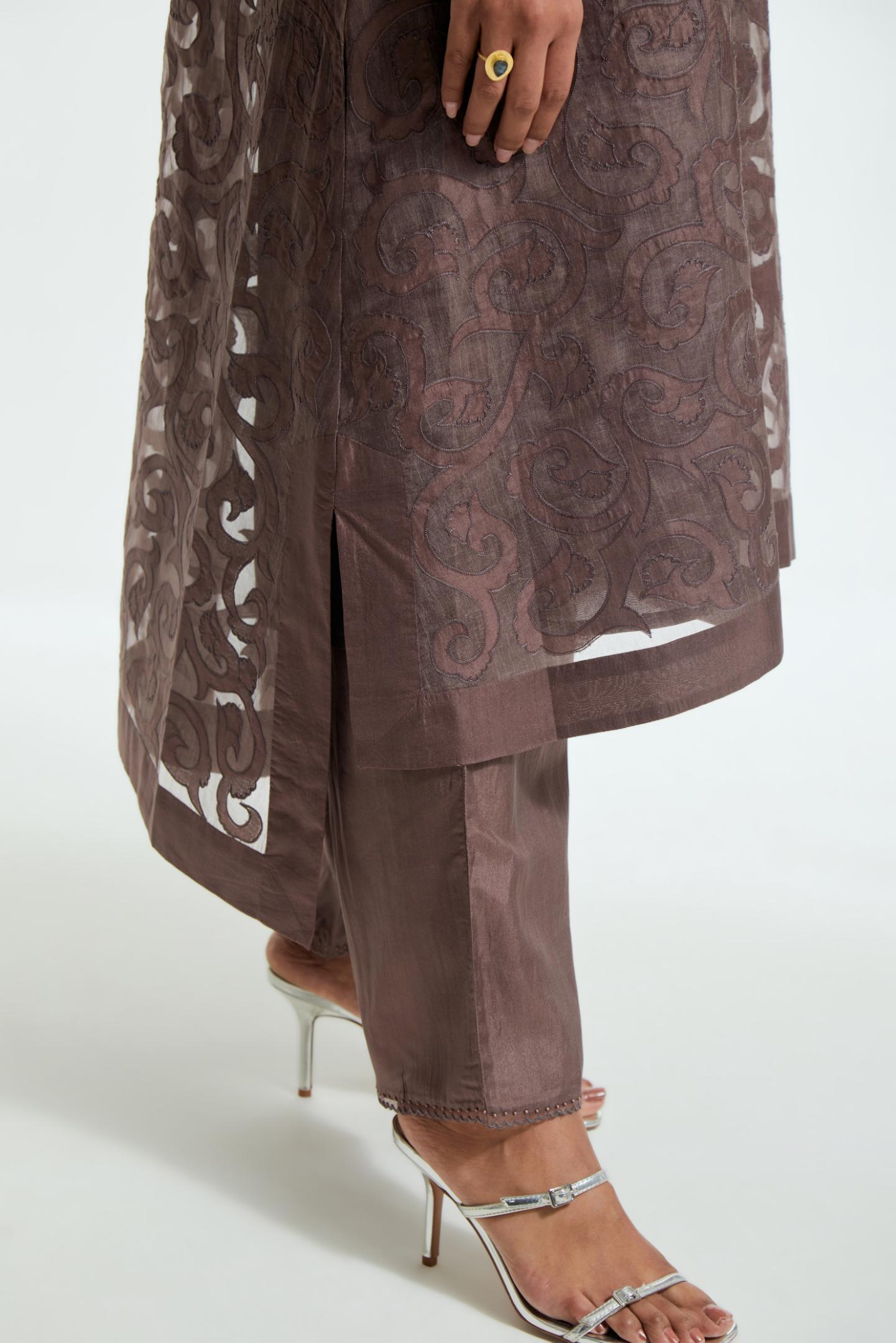 Grey Sheer overlay set in silk organza with a shirt collar, highlighted with all-over silk appliqué trellis jaal.