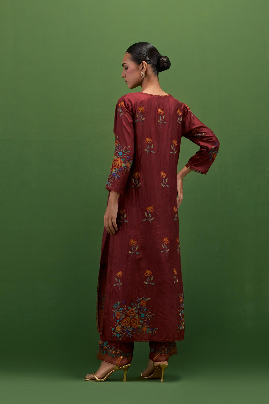 Rosewood silk straight kurta set with all-over roses embroidered in thread and scalloped organza detail at the edges.