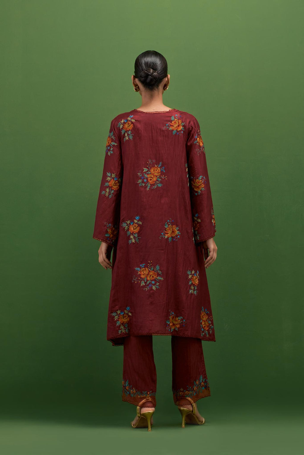 Rosewood silk A-line short kurta set, with thread embroidery roses all over.