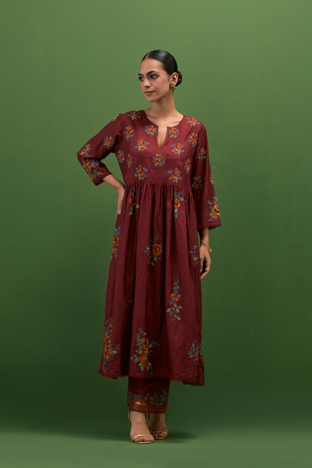 Rosewood silk Kurta dress set with all-over assorted thread embroidery floral bunches.