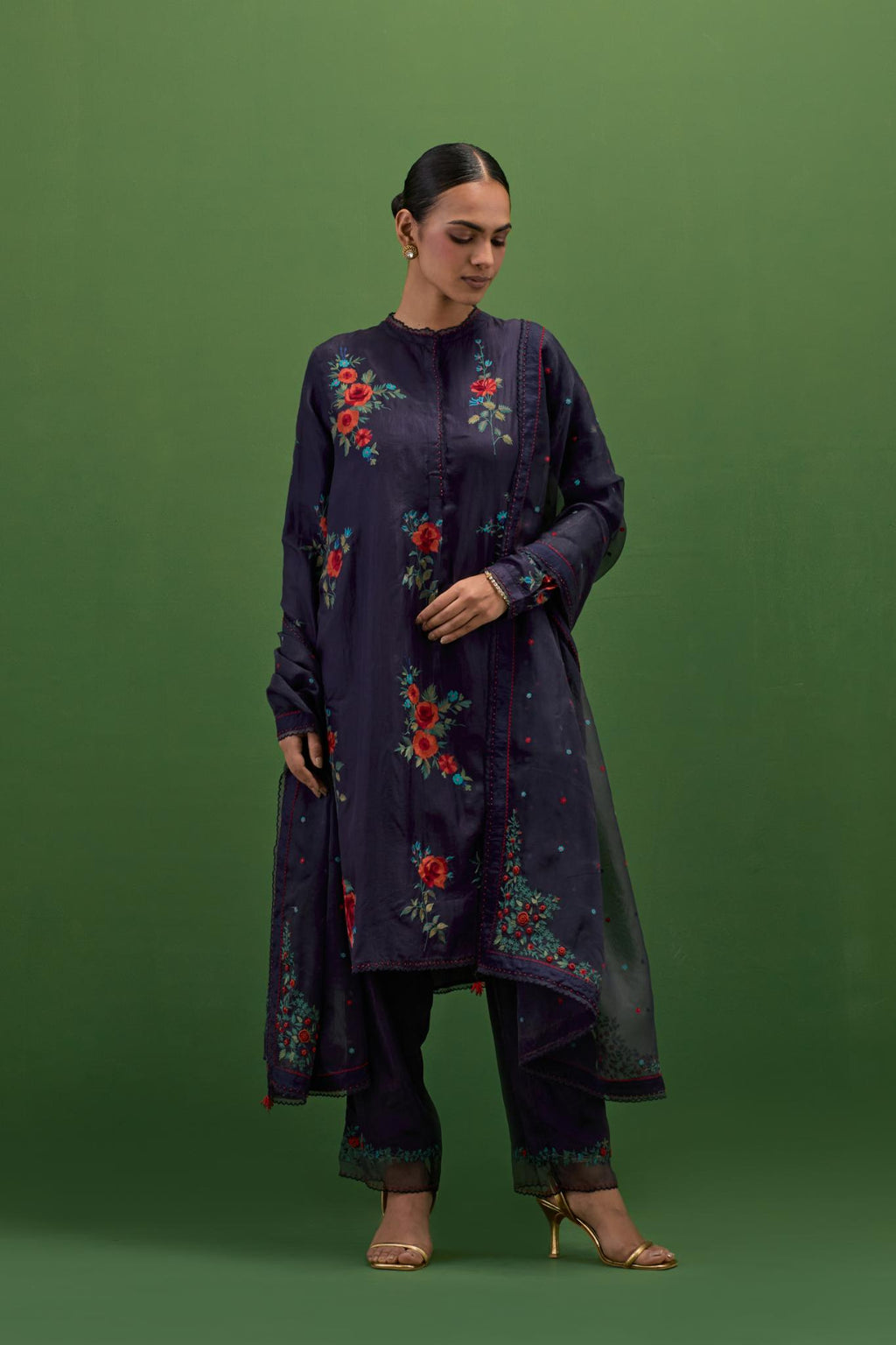 Midnight blue silk short, shirt-kurta set with all-over embroidered thread roses.