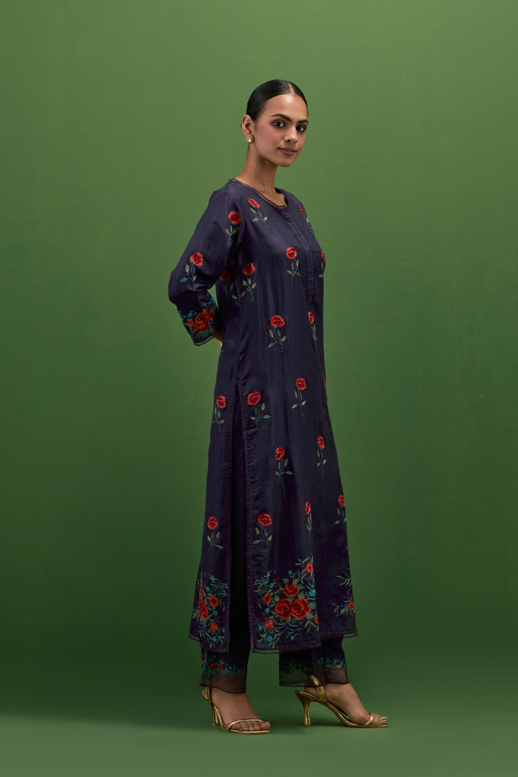 Midnight blue silk straight kurta set with all-over roses embroidered in thread and scalloped organza detail at the edges.