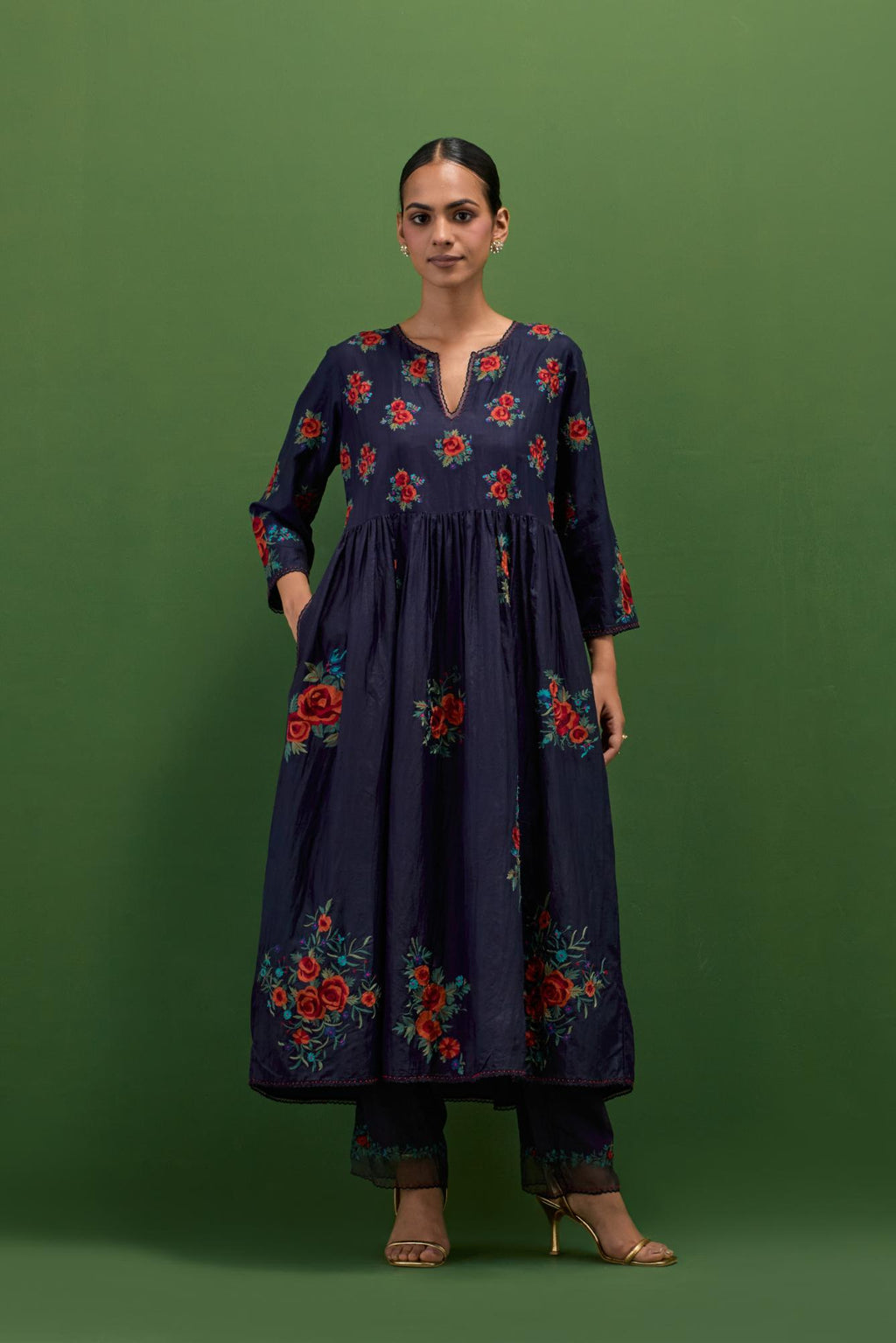 Midnight blue silk Kurta dress set with all-over assorted thread embroidery floral bunches.