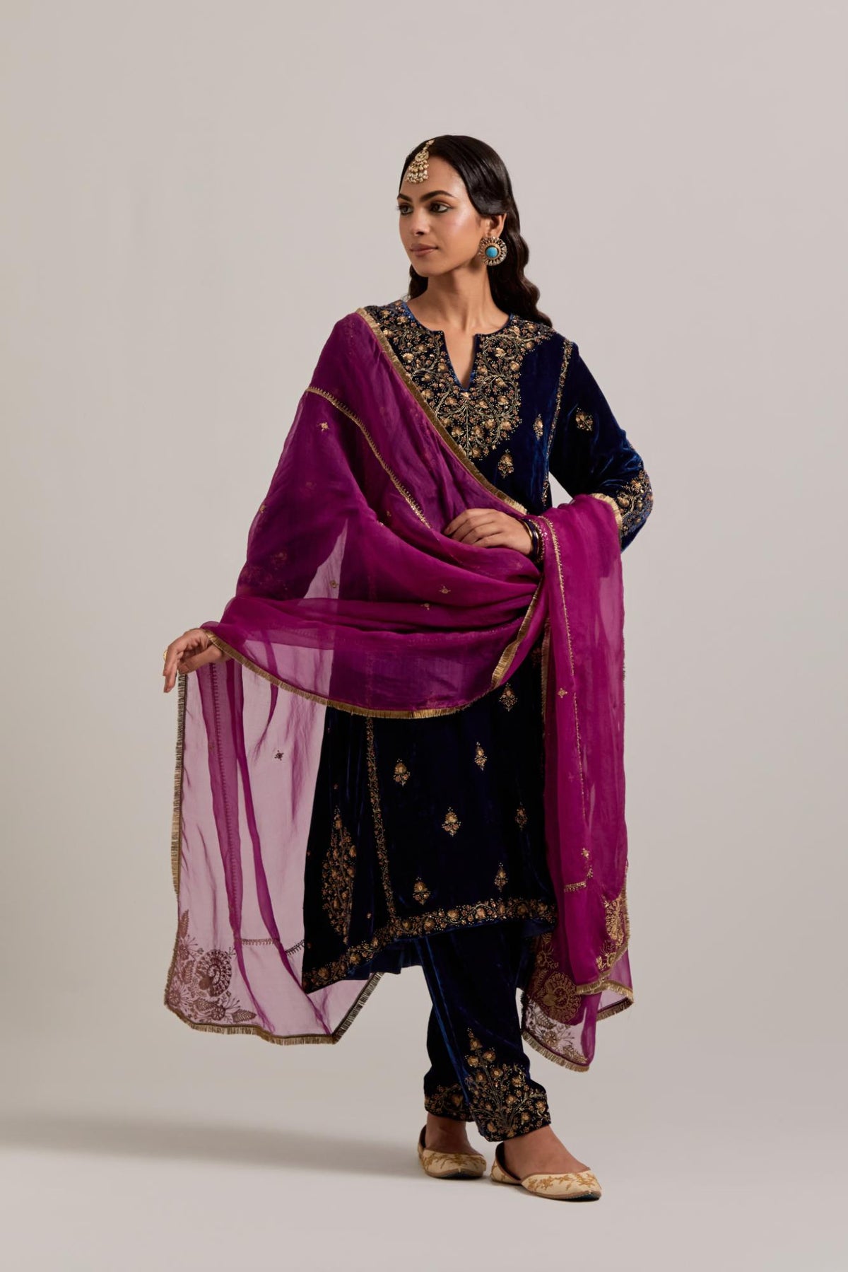 Purple Silk organza dupatta with delicate bead, sequins, zardozi and zari work.