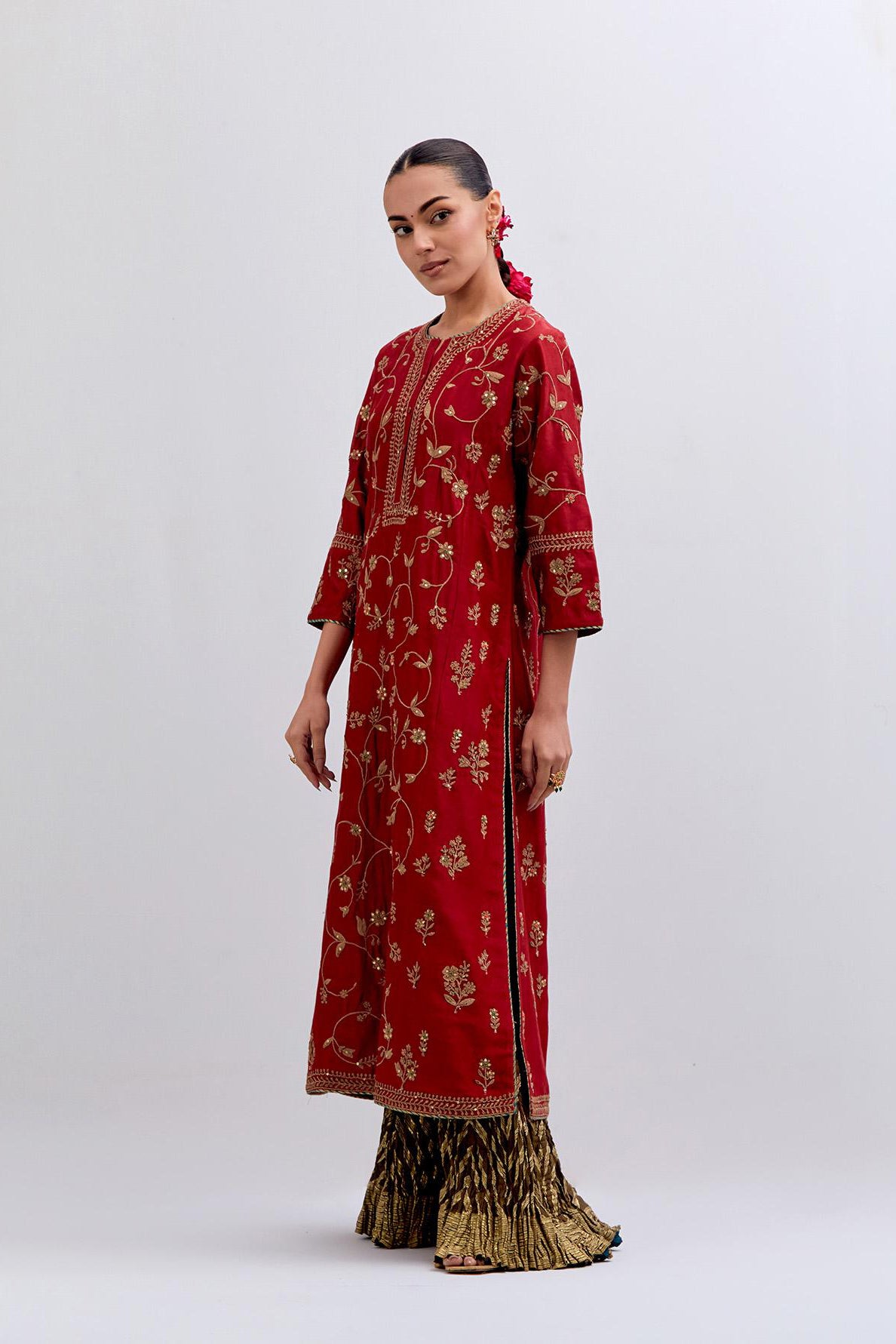 Red Silk Chanderi kurta set with all-over dull gold dori jaal embroidery and small floral booti at side panels.