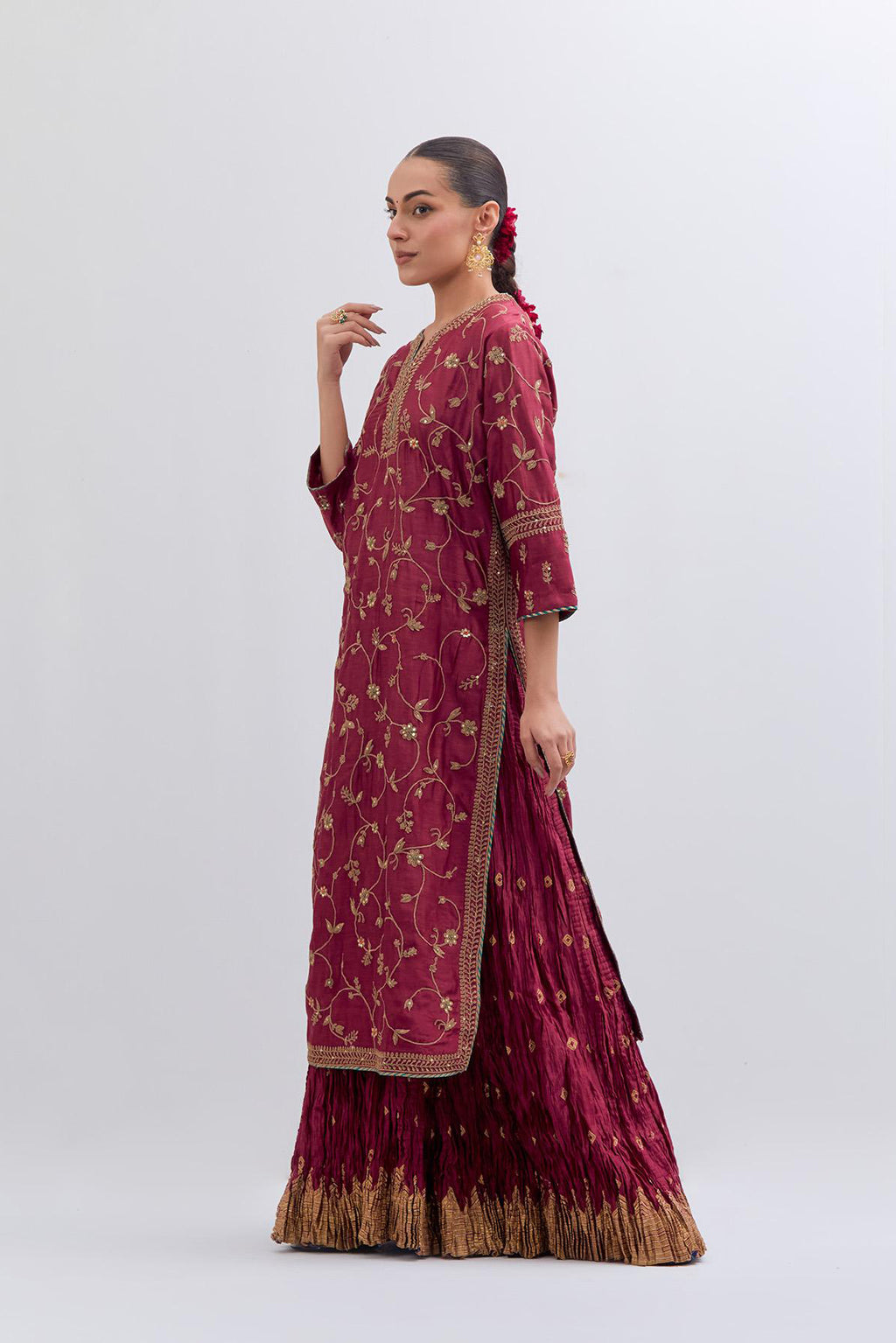 Red Silk chanderi straight kurta set with all-over dull gold dori jaal embroidery, highlighted with gold sequins and bead work.