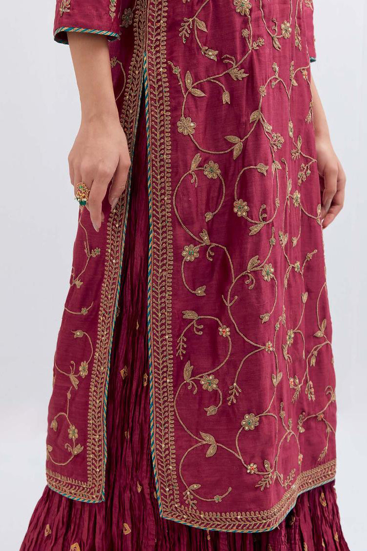 Red Silk chanderi straight kurta set with all-over dull gold dori jaal embroidery, highlighted with gold sequins and bead work.