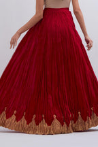 Chanderi 40 kali lehenga edged with dull gold gota embroidery and contrast chanderi facings.