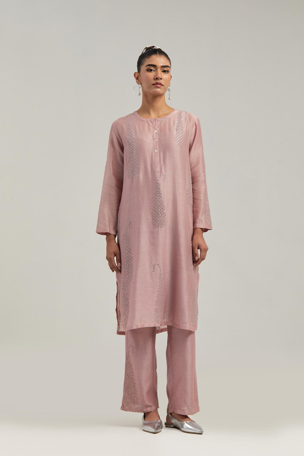 Pink Silk Chanderi short kurta set with hand-embroidered paisley motifs with delicate mirror and sequins work all-over the kurta.