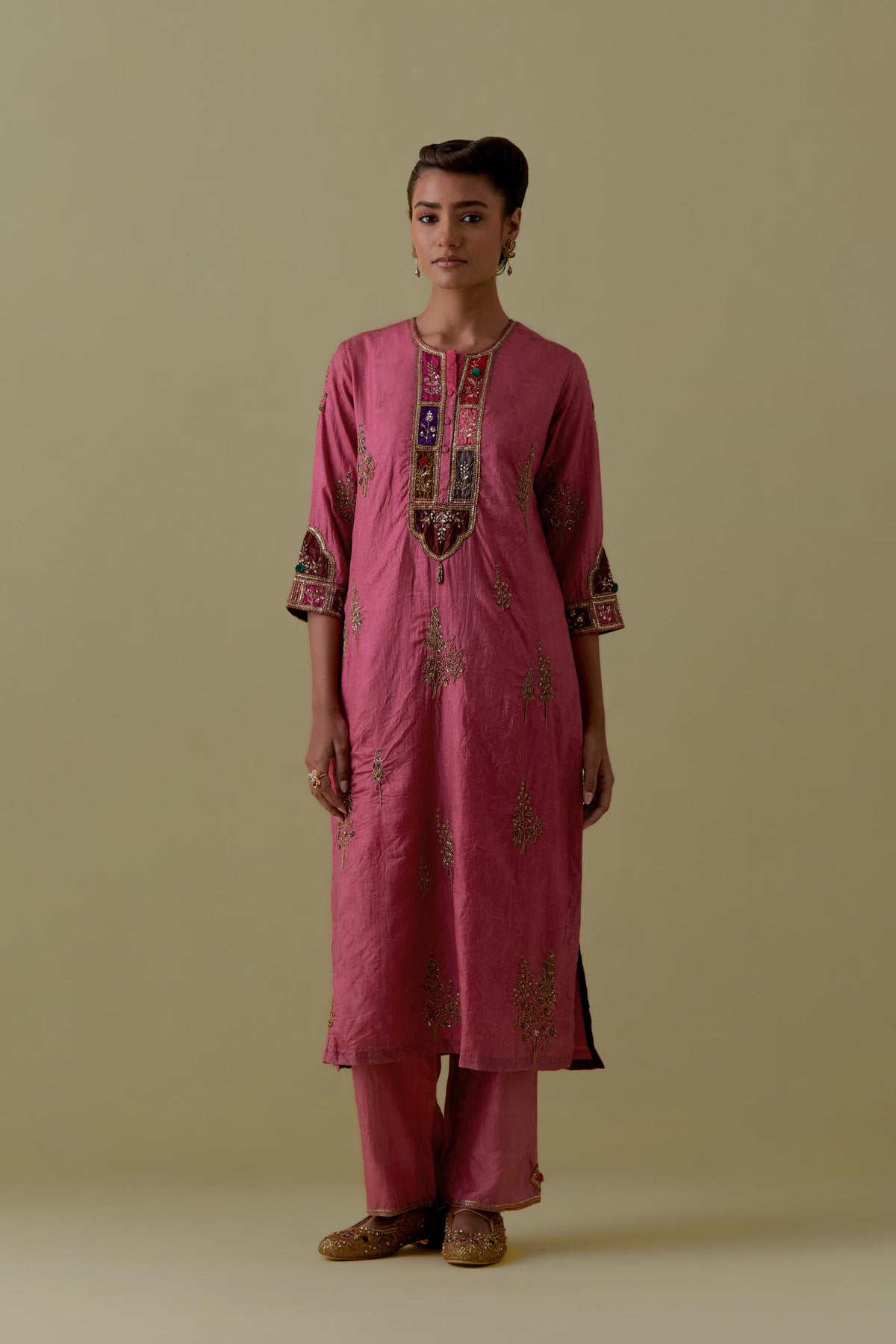 Pink silk straight Kurta set with Multicoloured Appliqué & Floral Motifs.