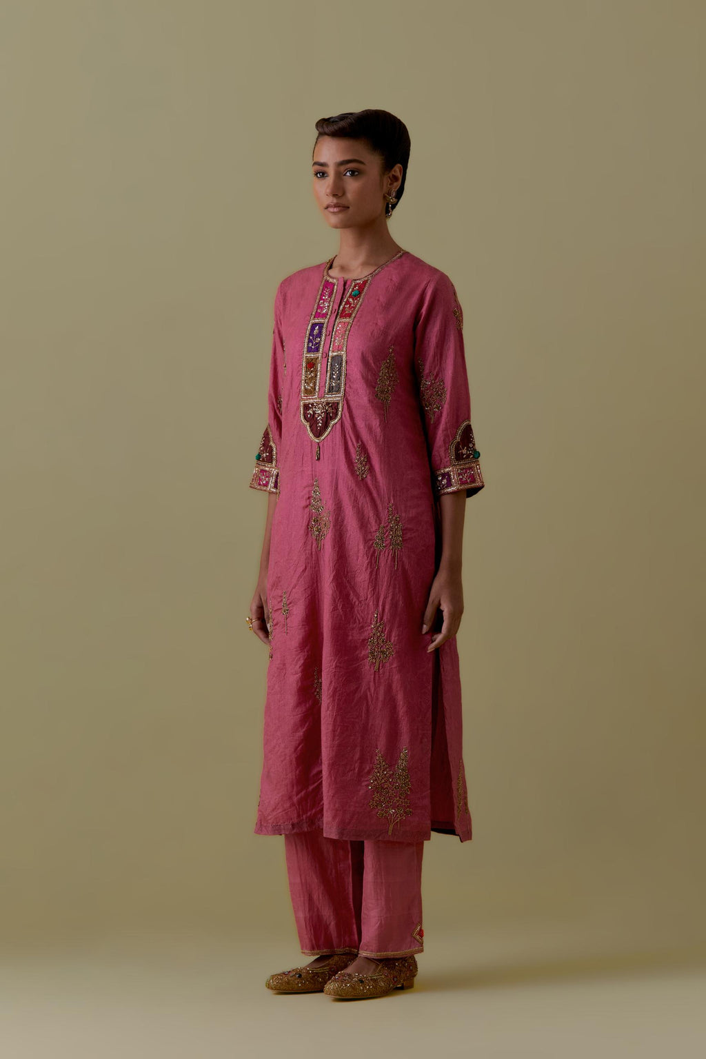 Pink silk straight Kurta set with Multicoloured Appliqué & Floral Motifs.