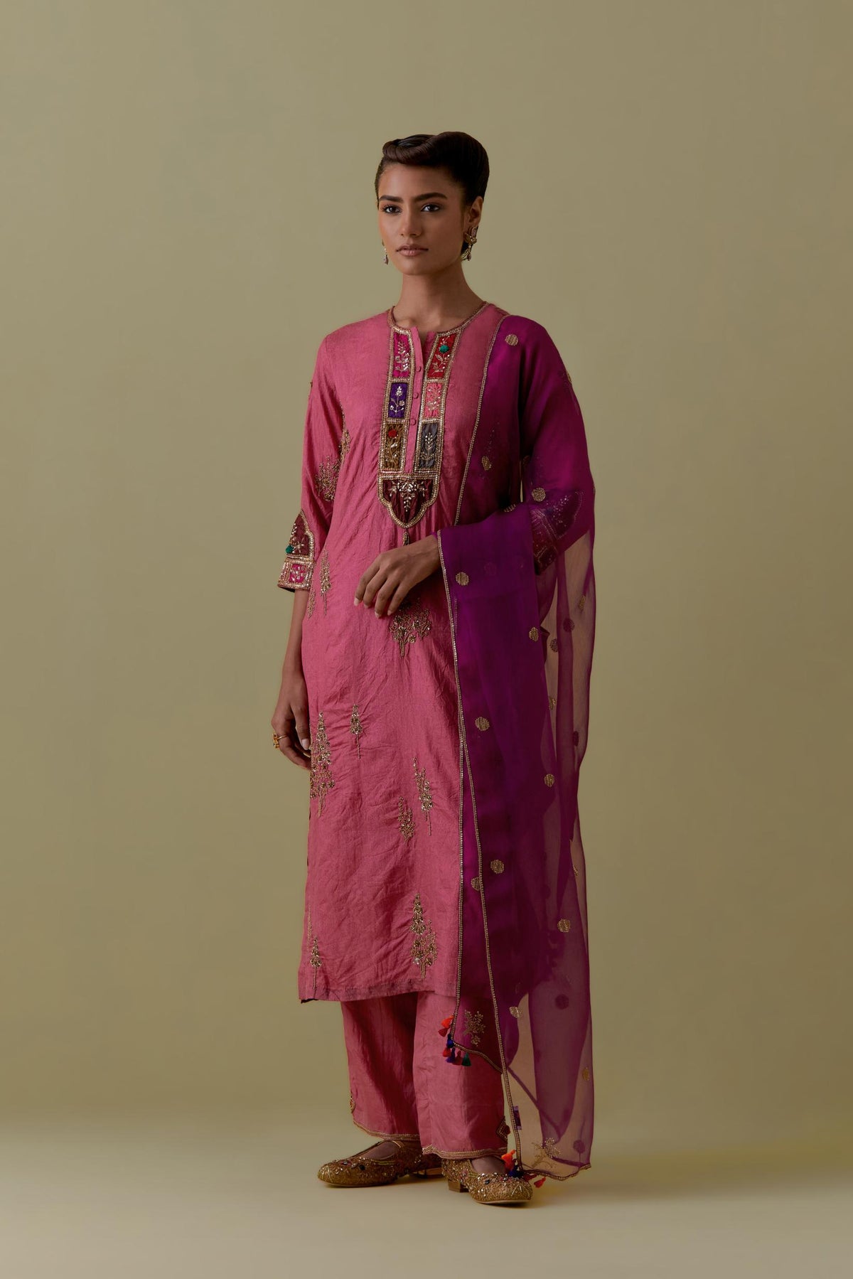 Pink silk straight Kurta set with Multicoloured Appliqué & Floral Motifs.