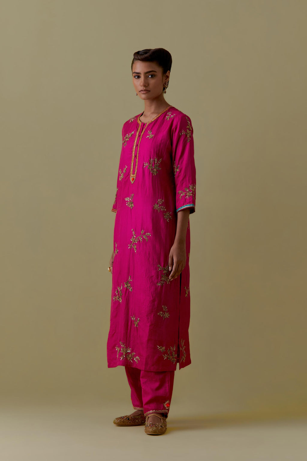 Fuchsia Silk Striaght Kurta set with Hand-Worked Floral Motifs.