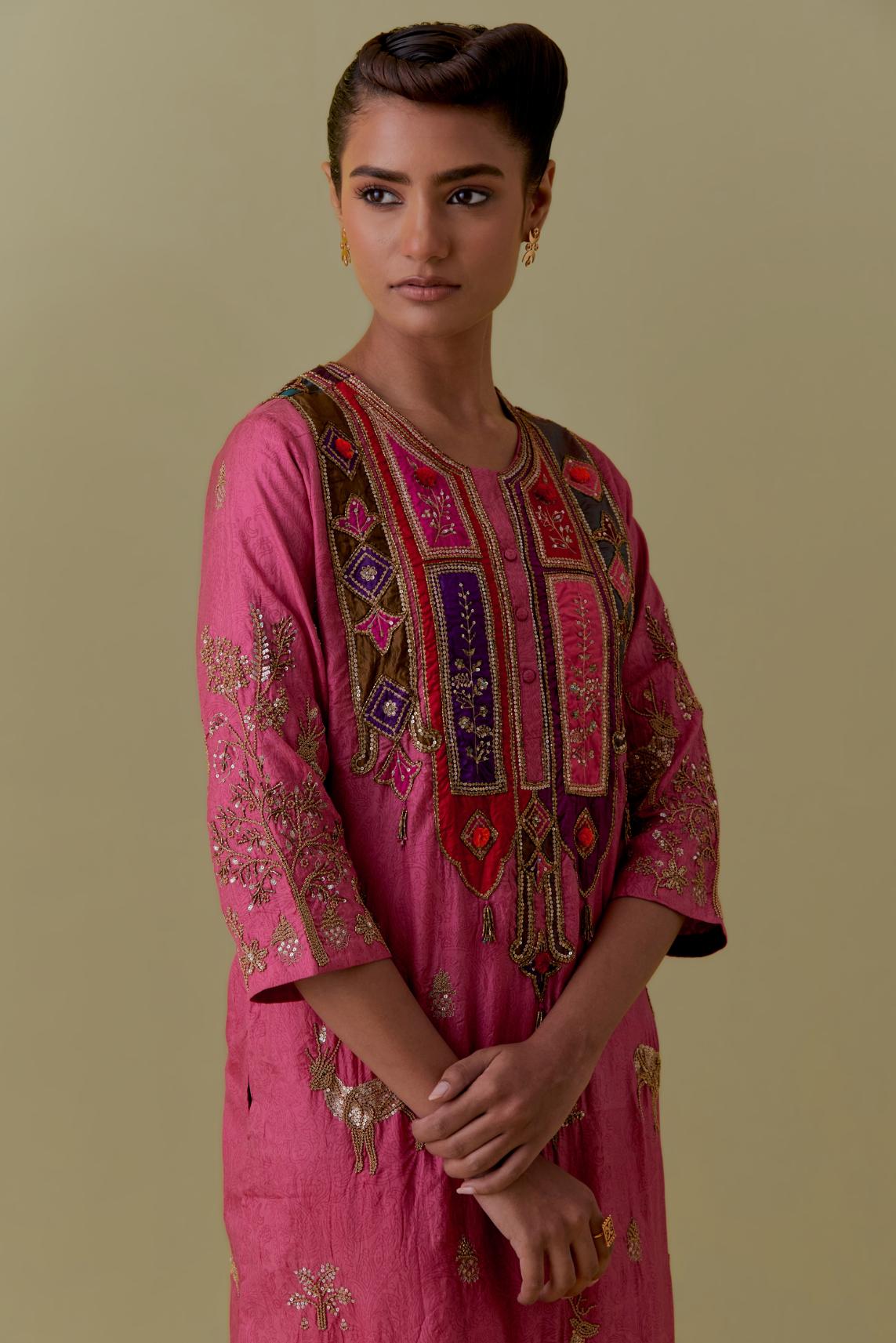 Pink silk striaght Kurta set with Multicoloured Appliqué & Deer Motifs.