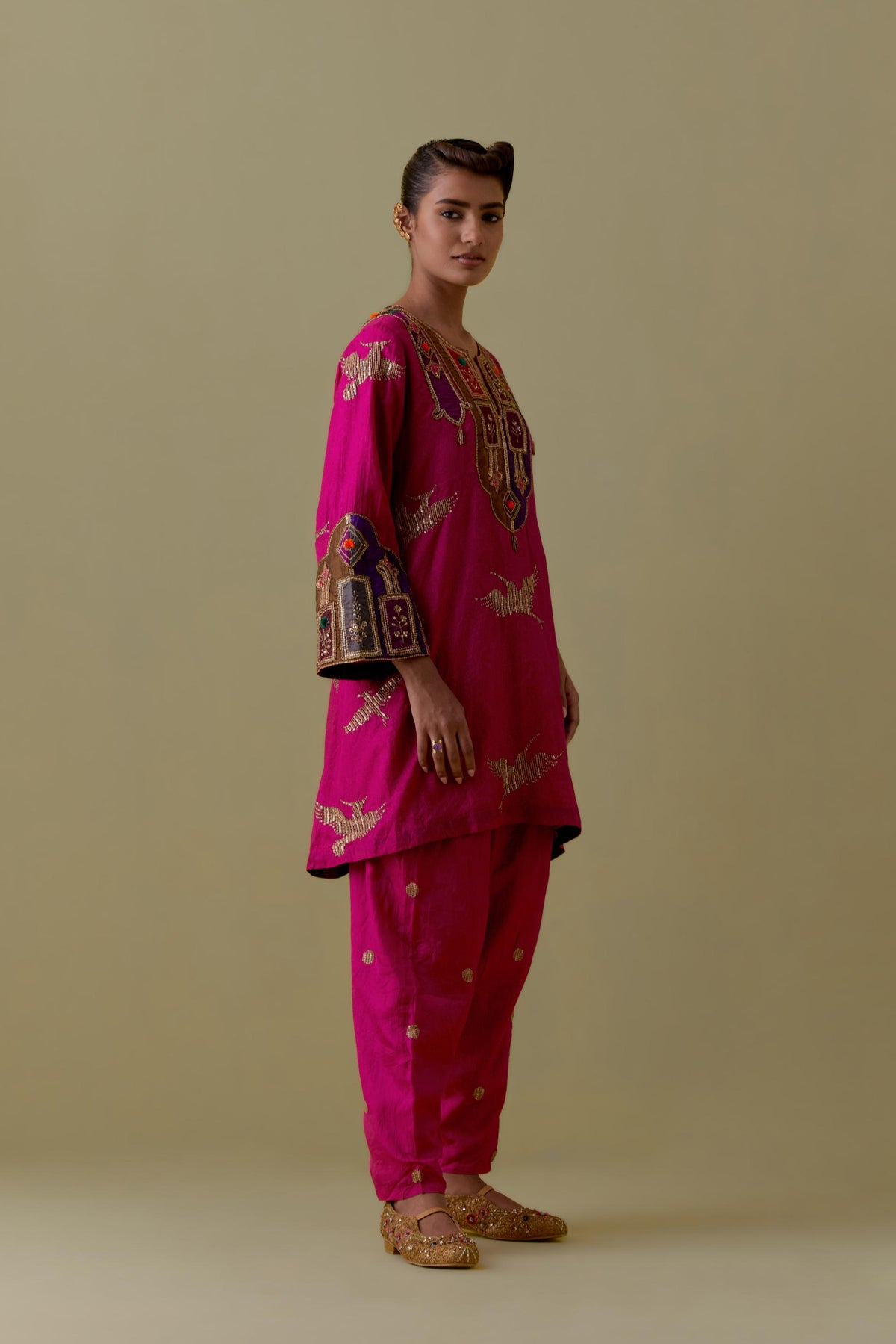Fuchsia silk A-Line Kurta set with multicoloured appliqué & Hand-Worked Bird Motifs.