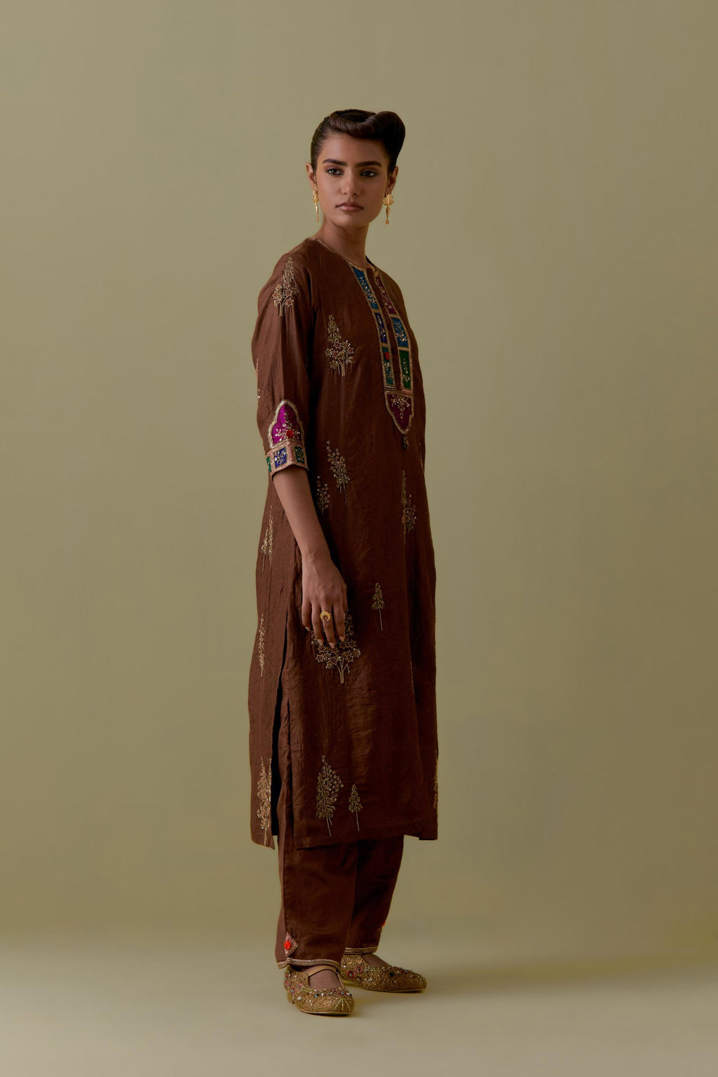 Chocolate silk straight Kurta set with Multicoloured Appliqué & Floral Motifs.