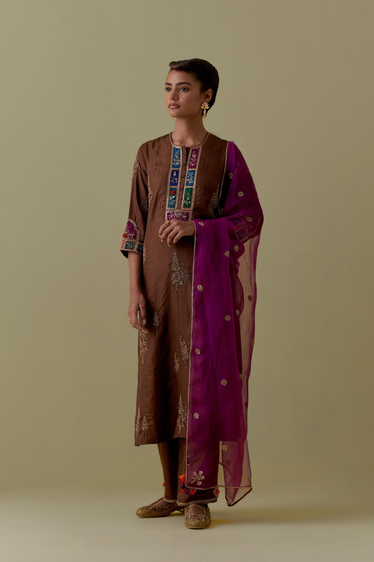 Chocolate silk straight Kurta set with Multicoloured Appliqué & Floral Motifs.