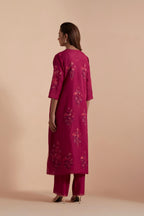 Fuchsia Silk Chanderi Quilted Organza & Brocade Floral Appliqué Straight Kurta set.
