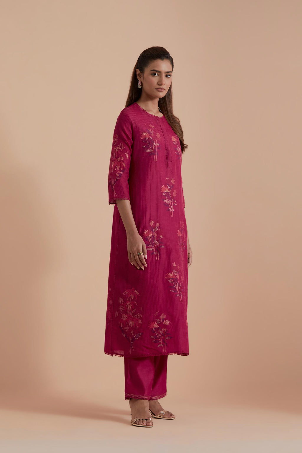 Fuchsia Silk Chanderi Quilted Organza & Brocade Floral Appliqué Straight Kurta set.