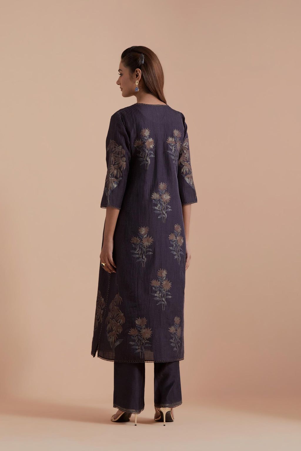 Dark Grey Silk Chanderi Quilted Organza & Brocade Floral Appliqué Straight Kurta set.