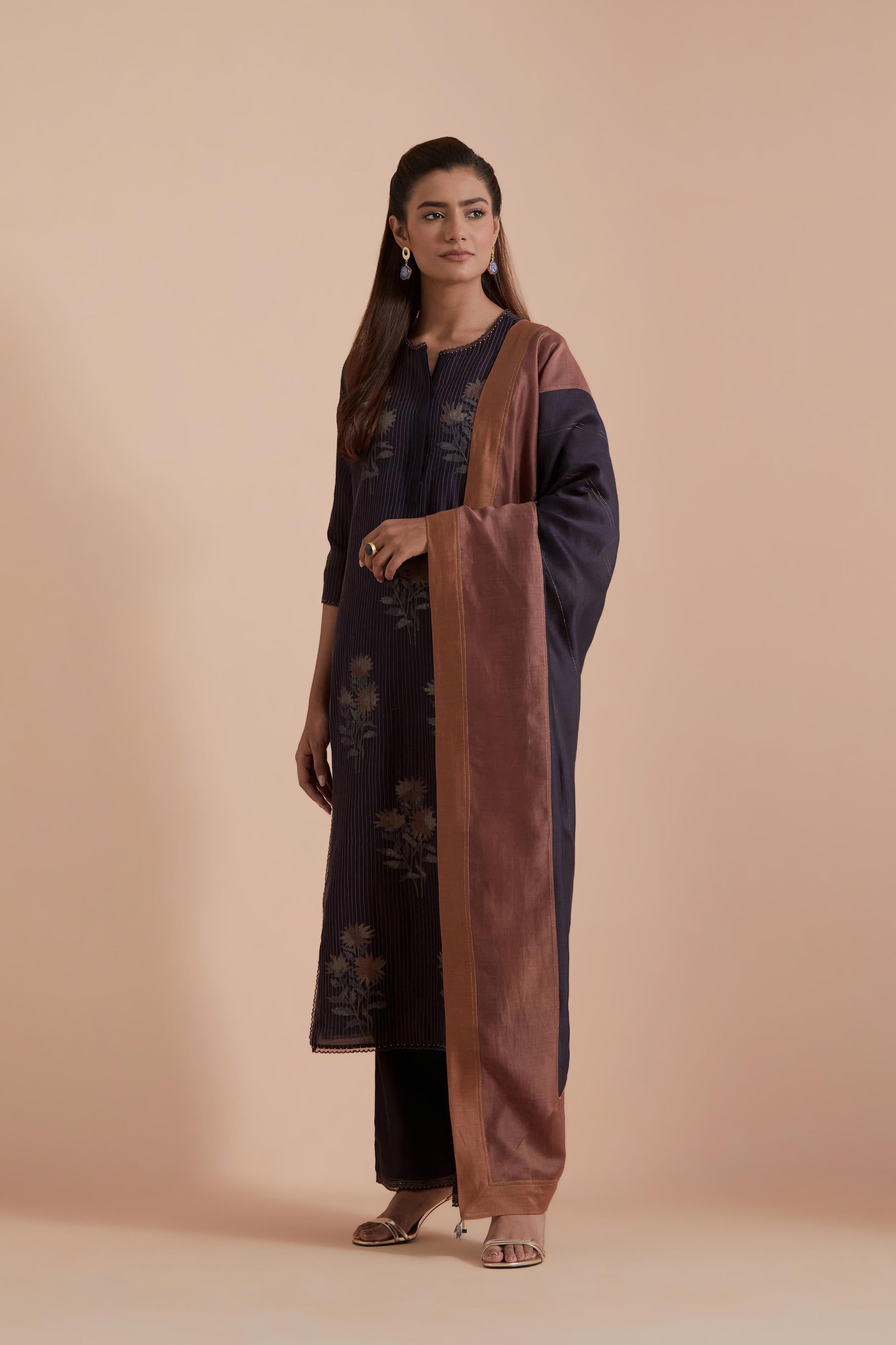 Dark Grey Silk Chanderi Quilted Organza & Brocade Floral Appliqué Straight Kurta set.