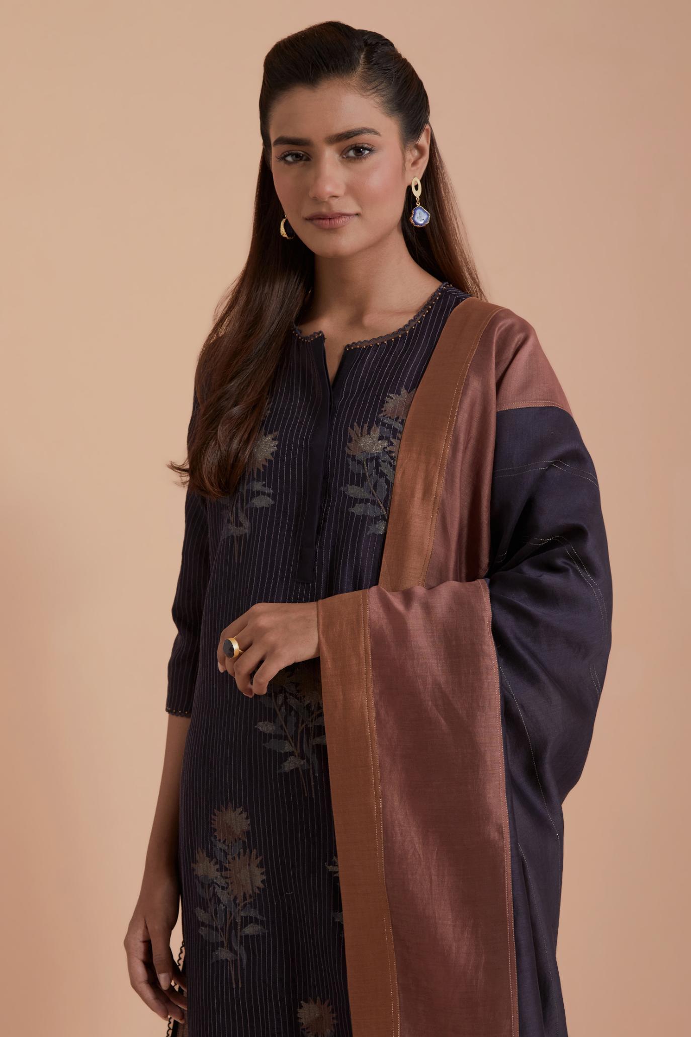 Dark Grey Silk Chanderi Quilted Organza & Brocade Floral Appliqué Straight Kurta set.