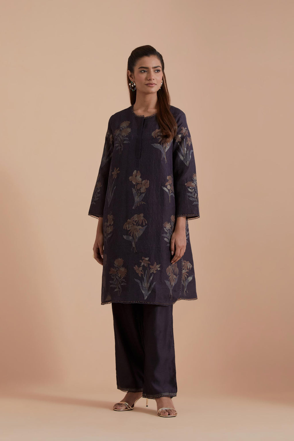 Dark Grey Silk Chanderi Quilted Organza & Brocade Floral Appliqué short easy fit Kurta set.