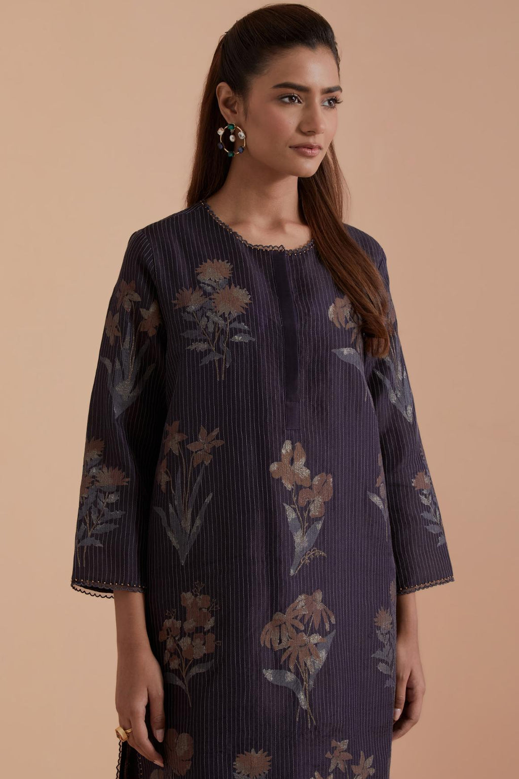 Dark Grey Silk Chanderi Quilted Organza & Brocade Floral Appliqué short easy fit Kurta set.