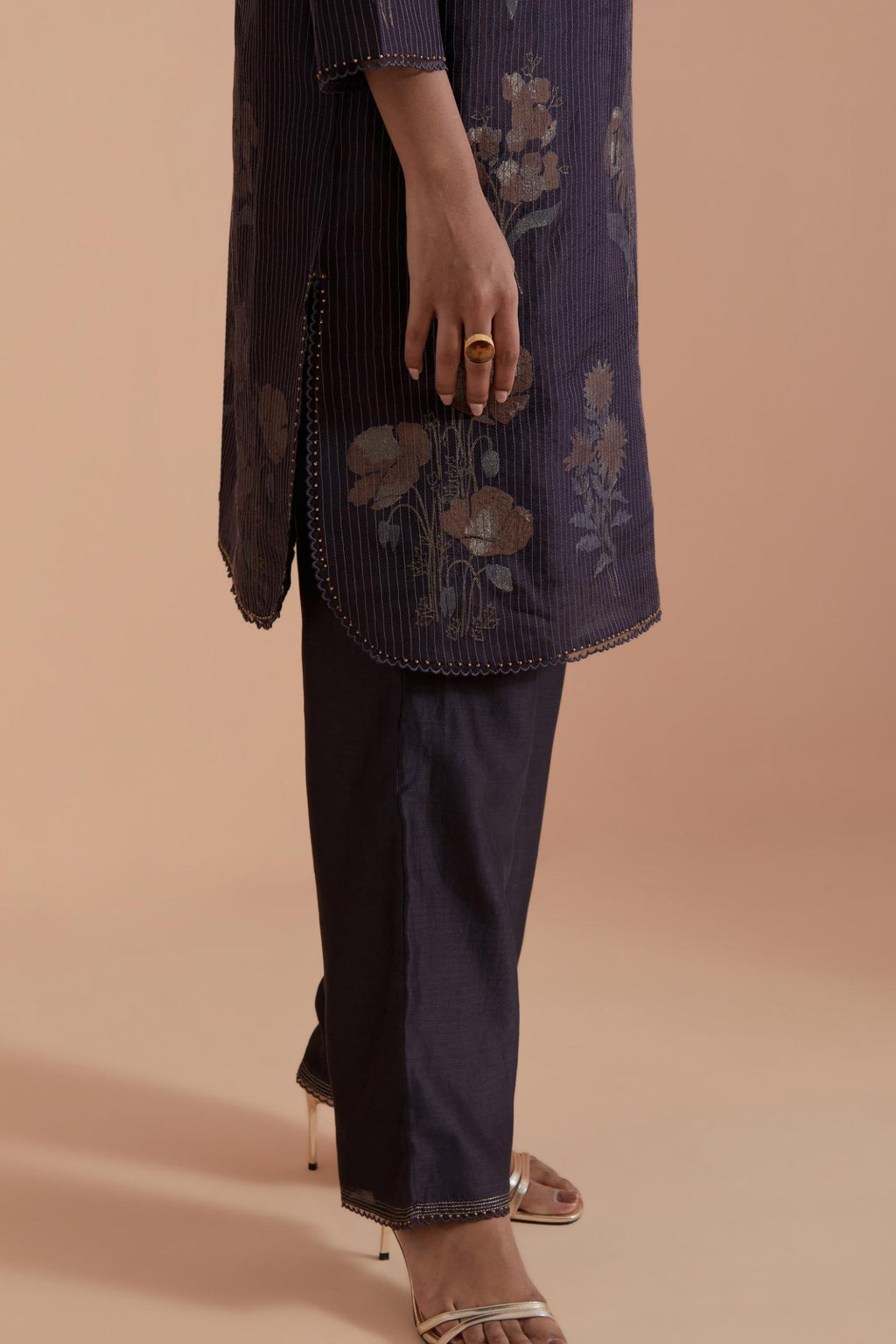 Dark Grey Silk Chanderi Quilted Organza & Brocade Floral Appliqué short easy fit Kurta set.