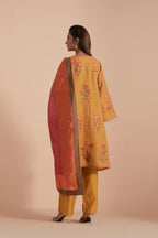 A silk chanderi three-tone dupatta in a beautiful gradient effect featuring delicate golden zari quilting all over.