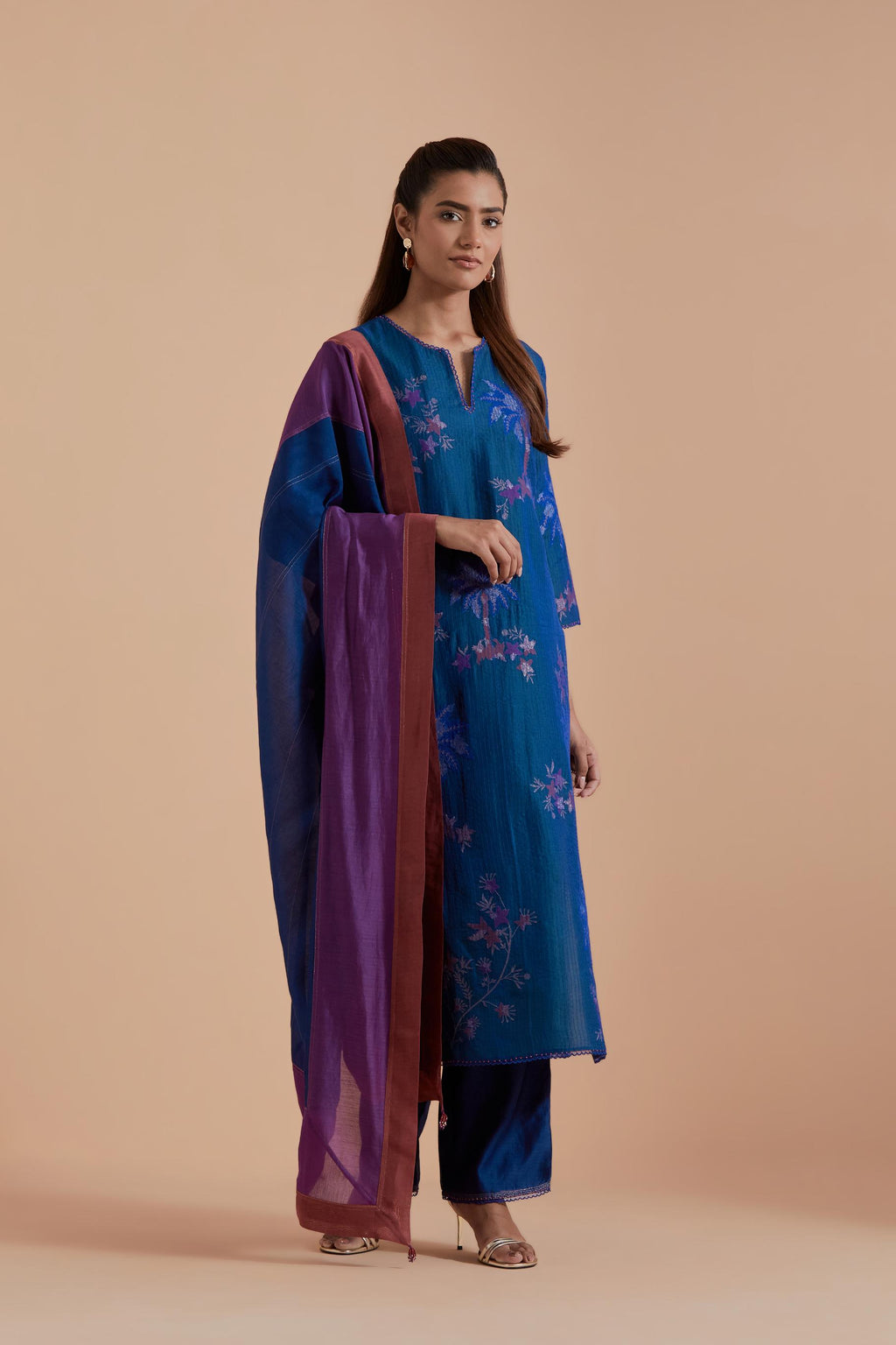 Silk Chanderi Quilted Organza & Brocade Floral Appliqué straight long Kurta set.