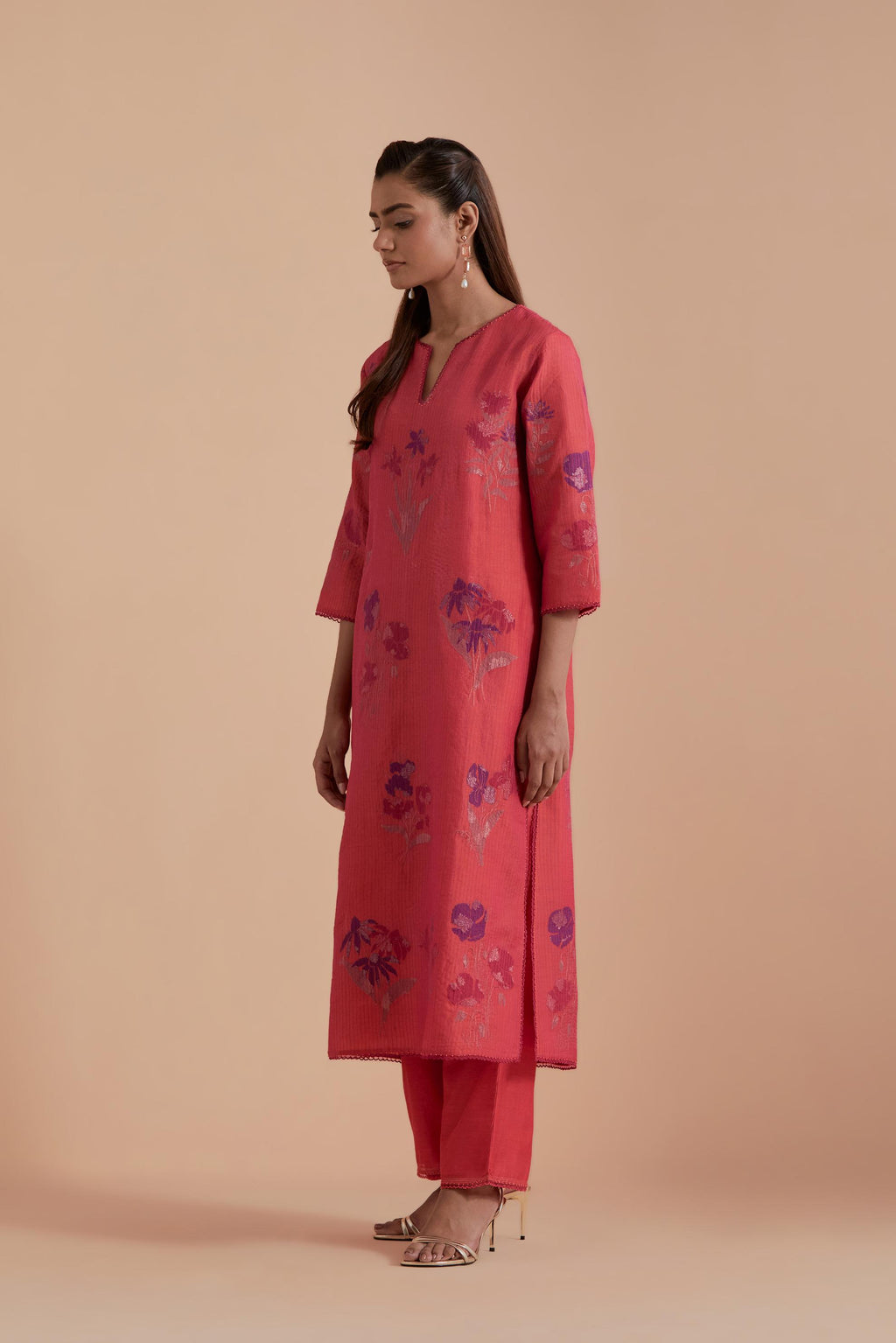 Carrot pink Silk Chanderi Quilted Organza & Brocade Floral Appliqué straight long Kurta set.