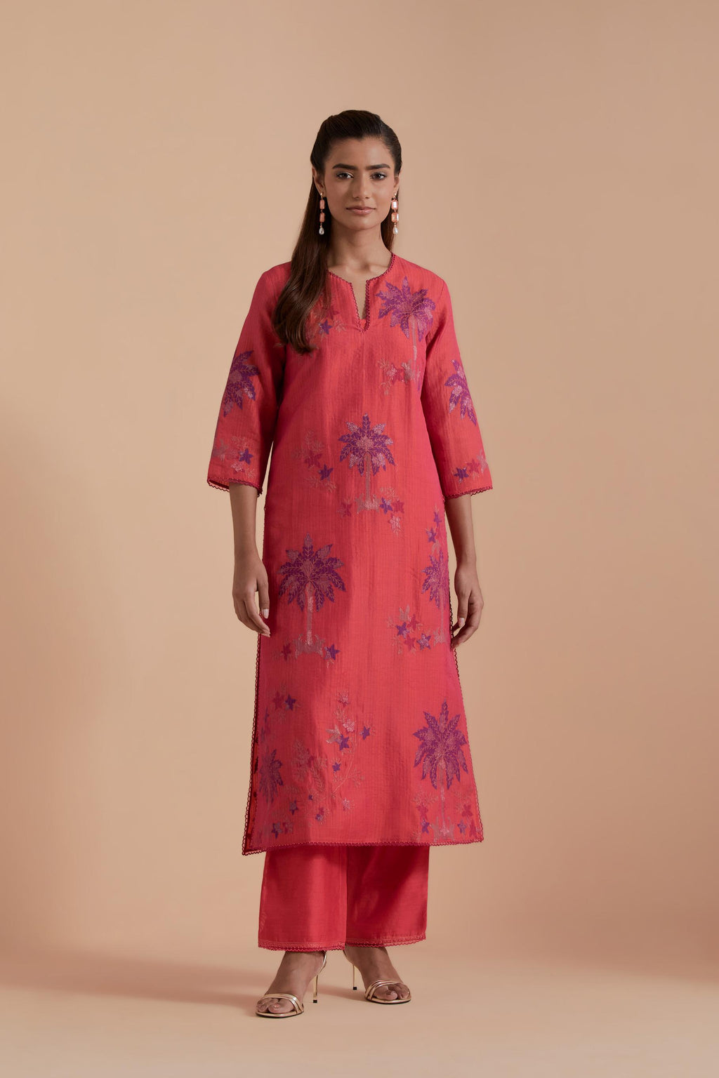 Silk Chanderi Quilted Organza & Brocade Floral Appliqué straight long Kurta set.