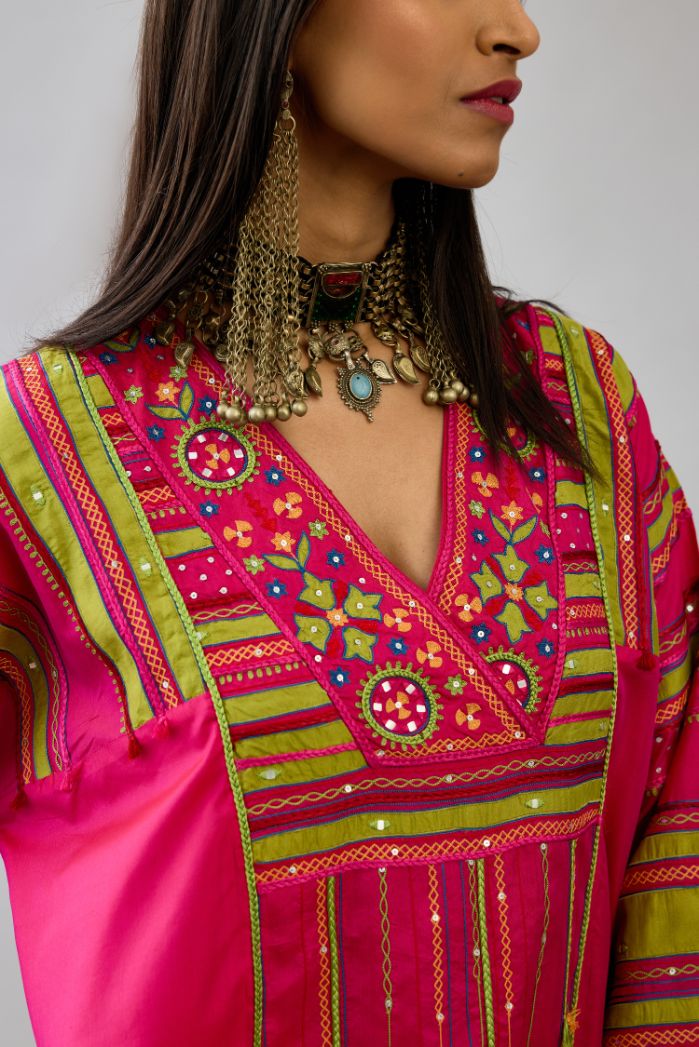 Fuchsia  Silk easy fit long kaftan set detailed with patch, silk thread, mirror & sequins work